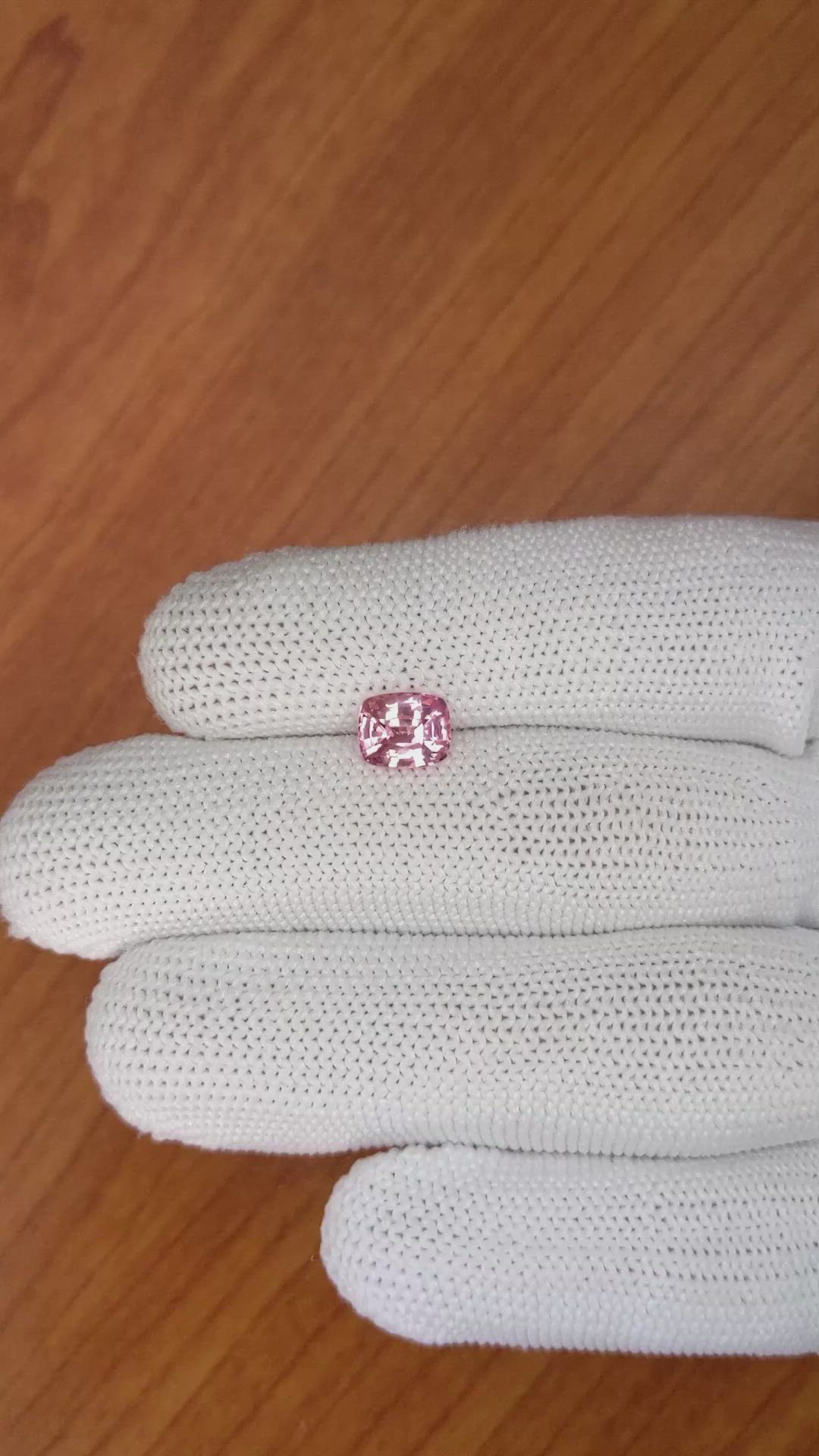 1.77 Ct. Padparadscha Sapphire from Ceylon (Sri Lanka) Size Video