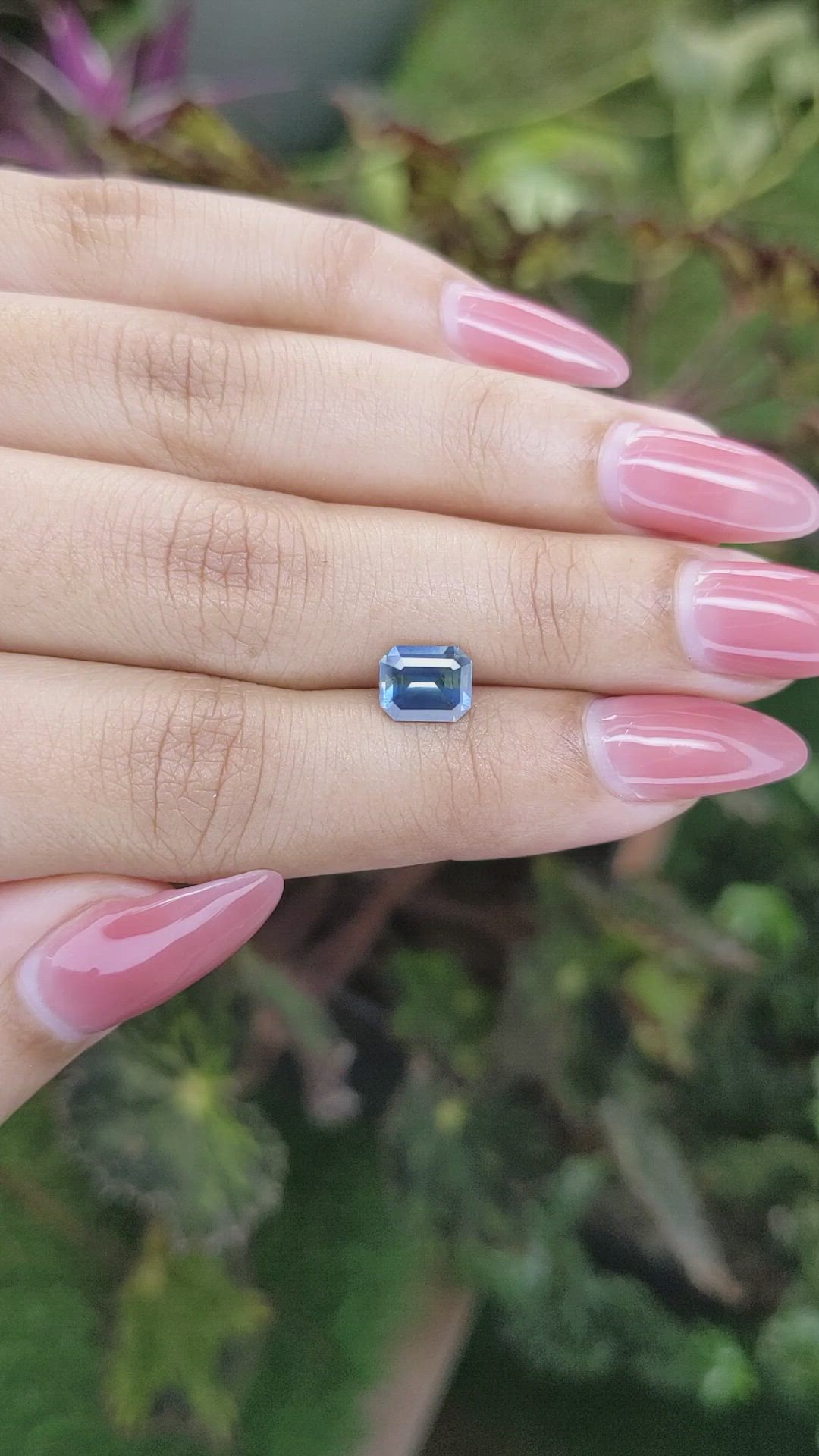 1.53 Ct. Bi Color Sapphire from Ceylon (Sri Lanka) Size Video