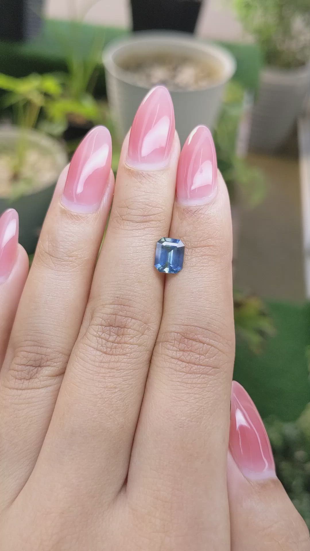 1.53 Ct. Bi Color Sapphire from Ceylon (Sri Lanka) Size Video