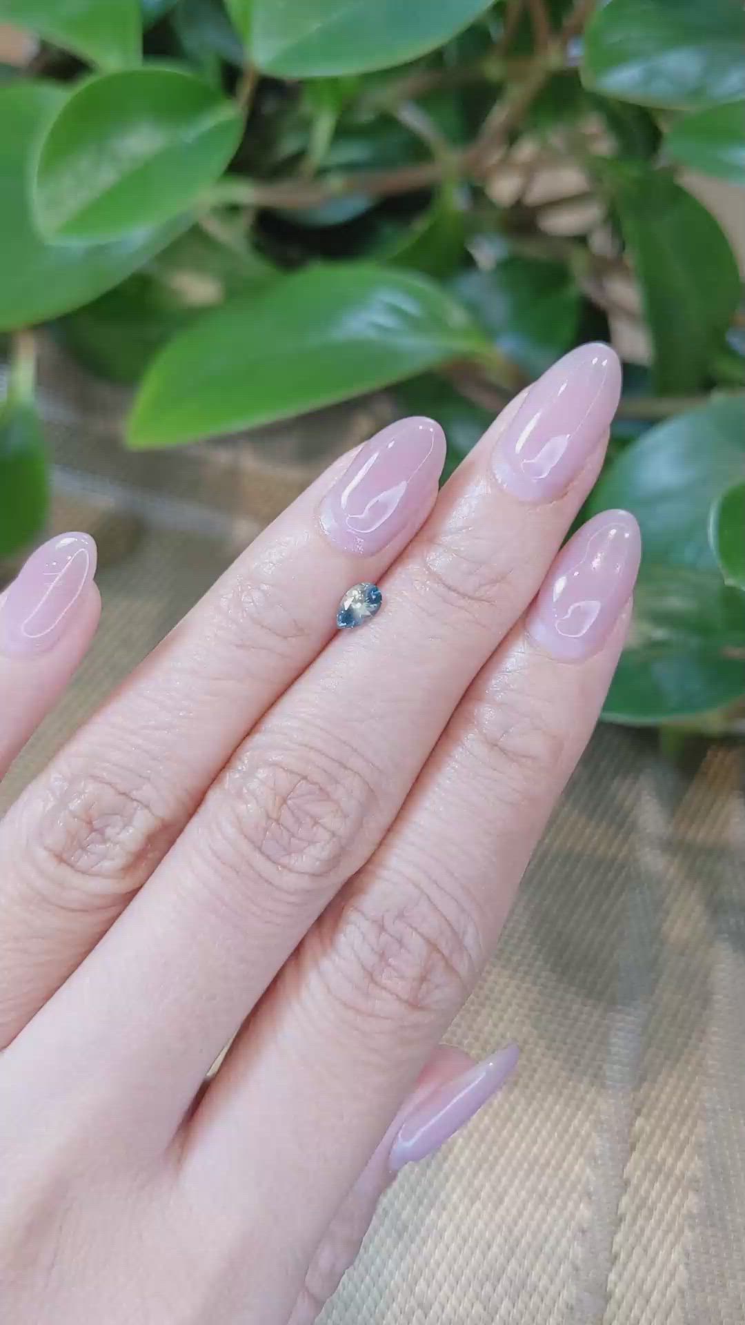 0.41 Ct. Bi Color Sapphire from Montana Size Video