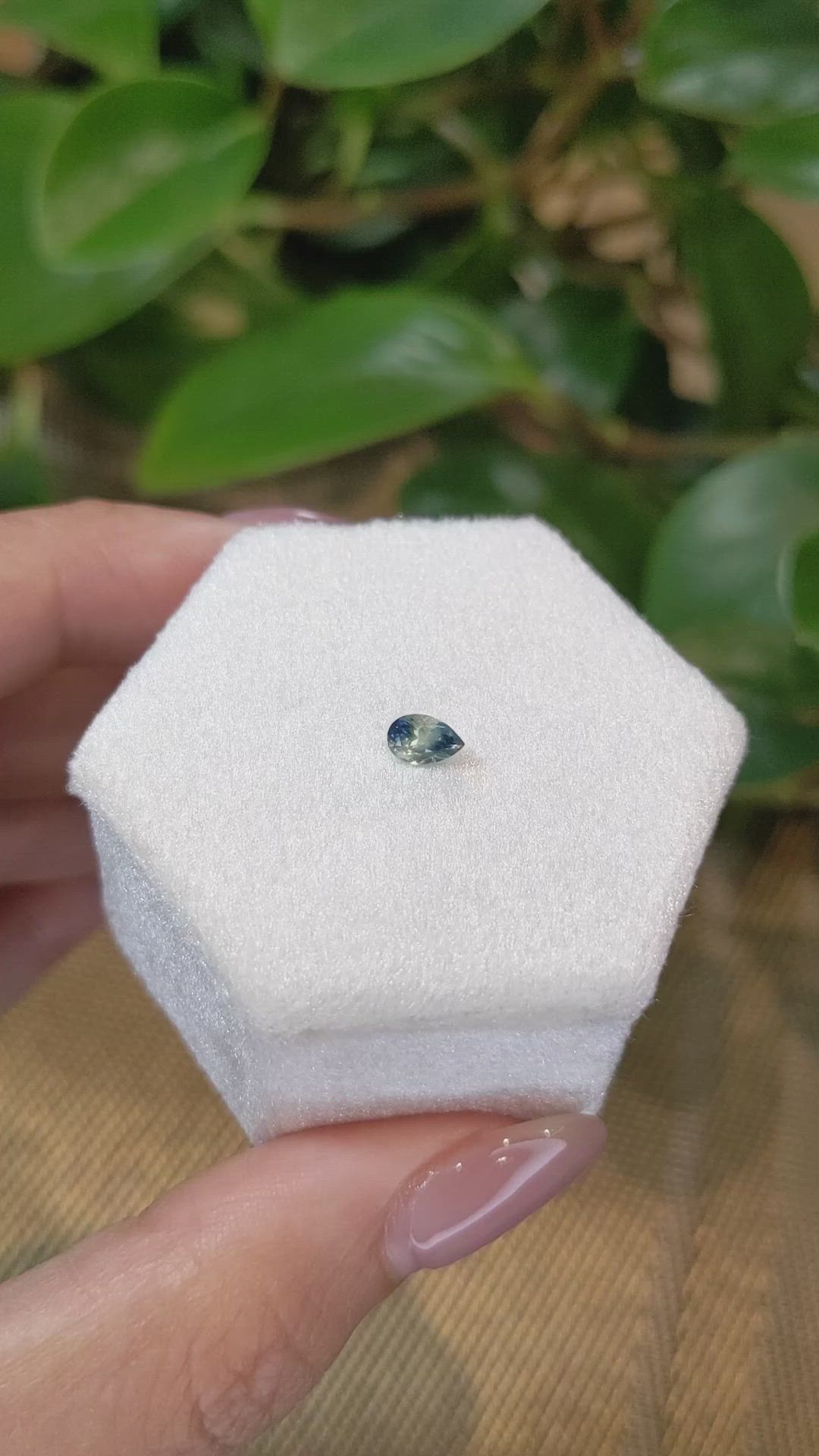 0.41 Ct. Bi Color Sapphire from Montana Size Video