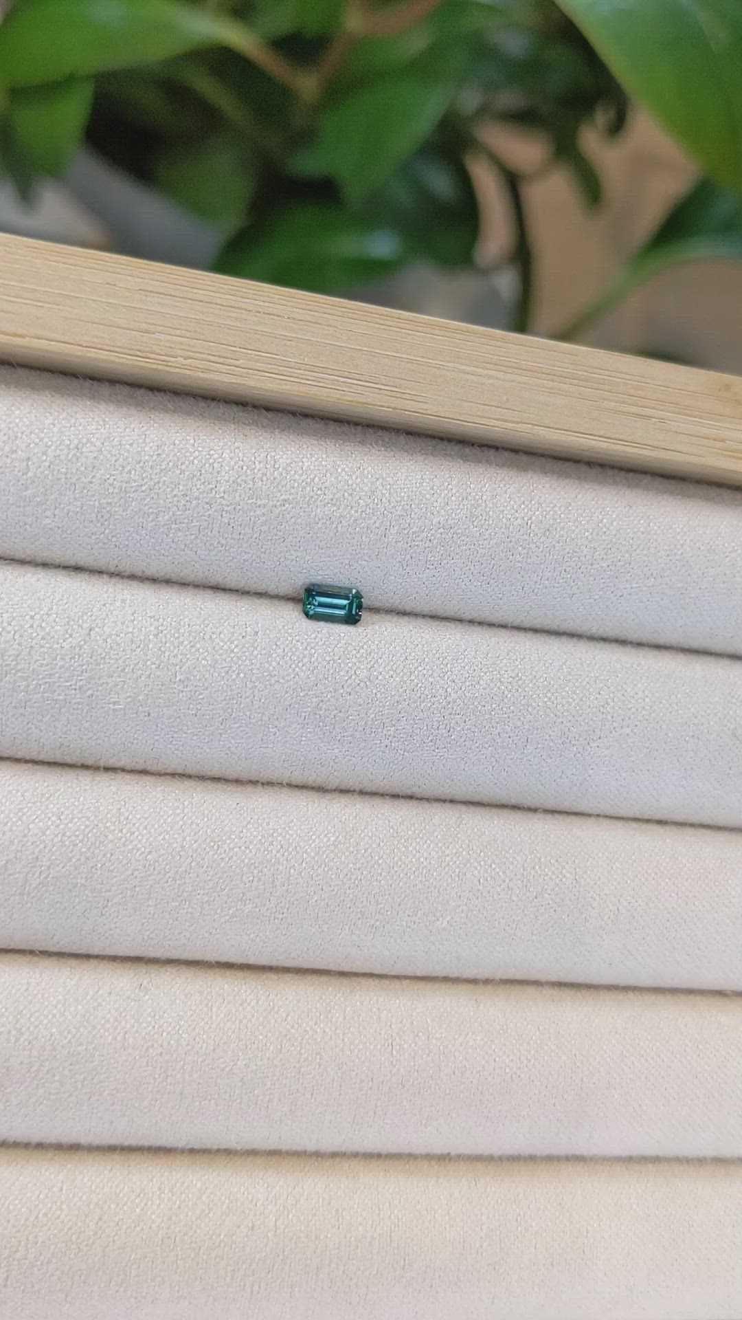 0.35 Ct. Bluish Green Sapphire from Montana Size Video