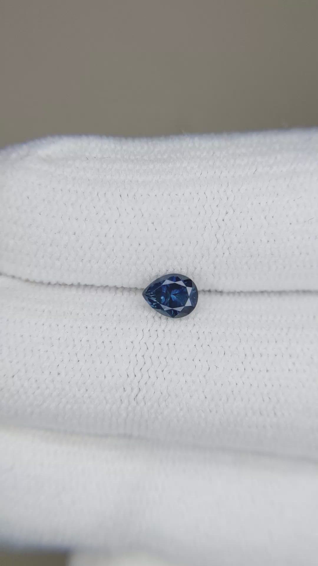 0.40 Ct. Blue Sapphire from Montana Size Video