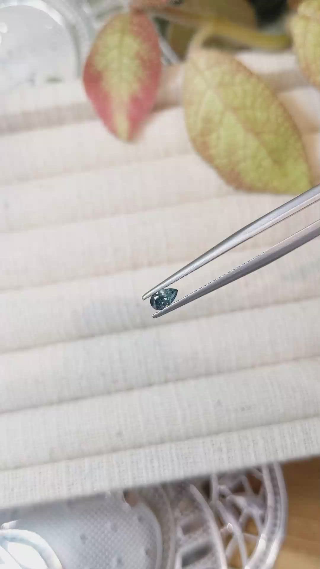 0.27 Ct. Bi Color Sapphire from Montana Size Video