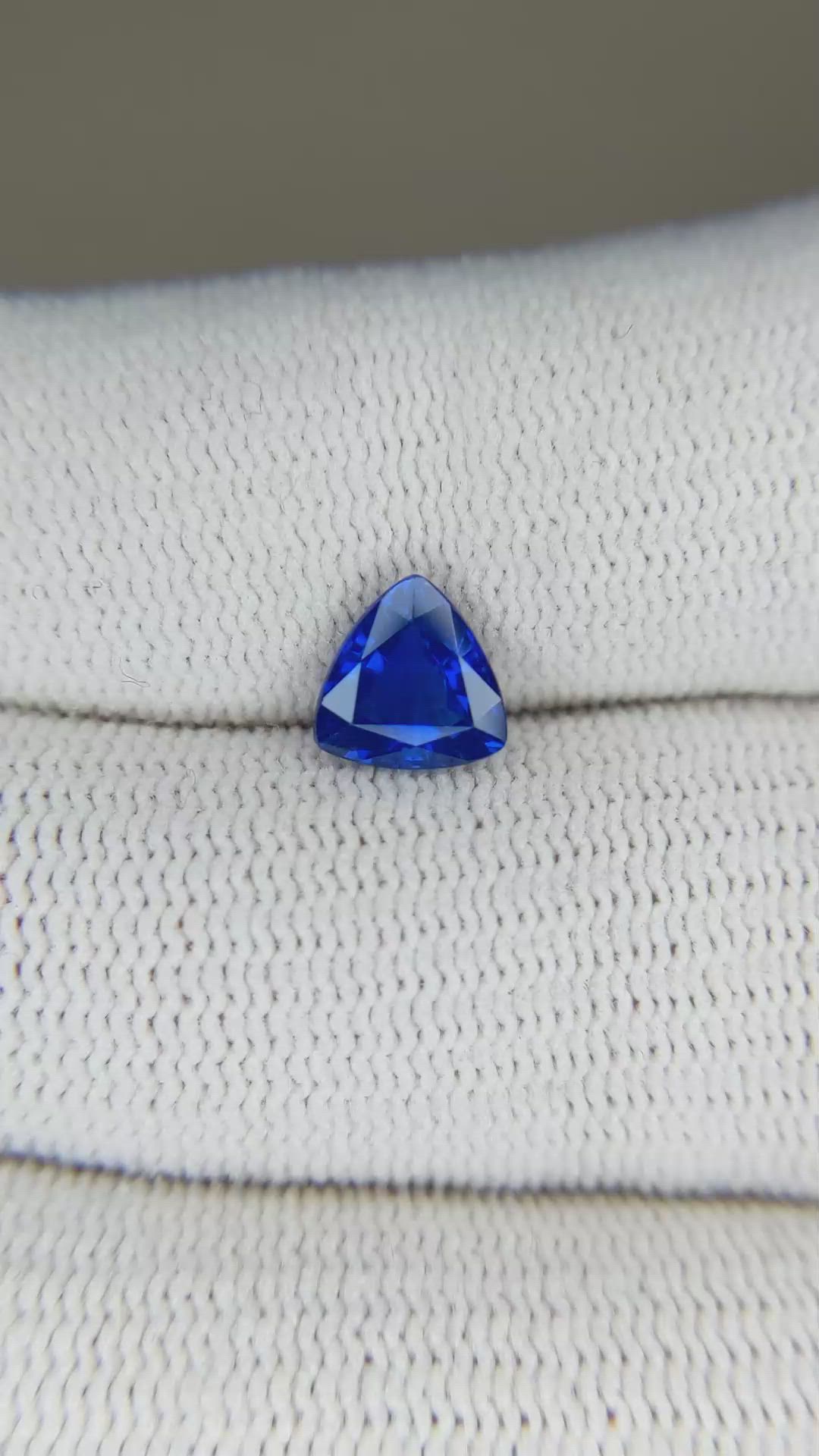 1.34 Ct. Blue Sapphire from Ceylon (Sri Lanka) Size Video