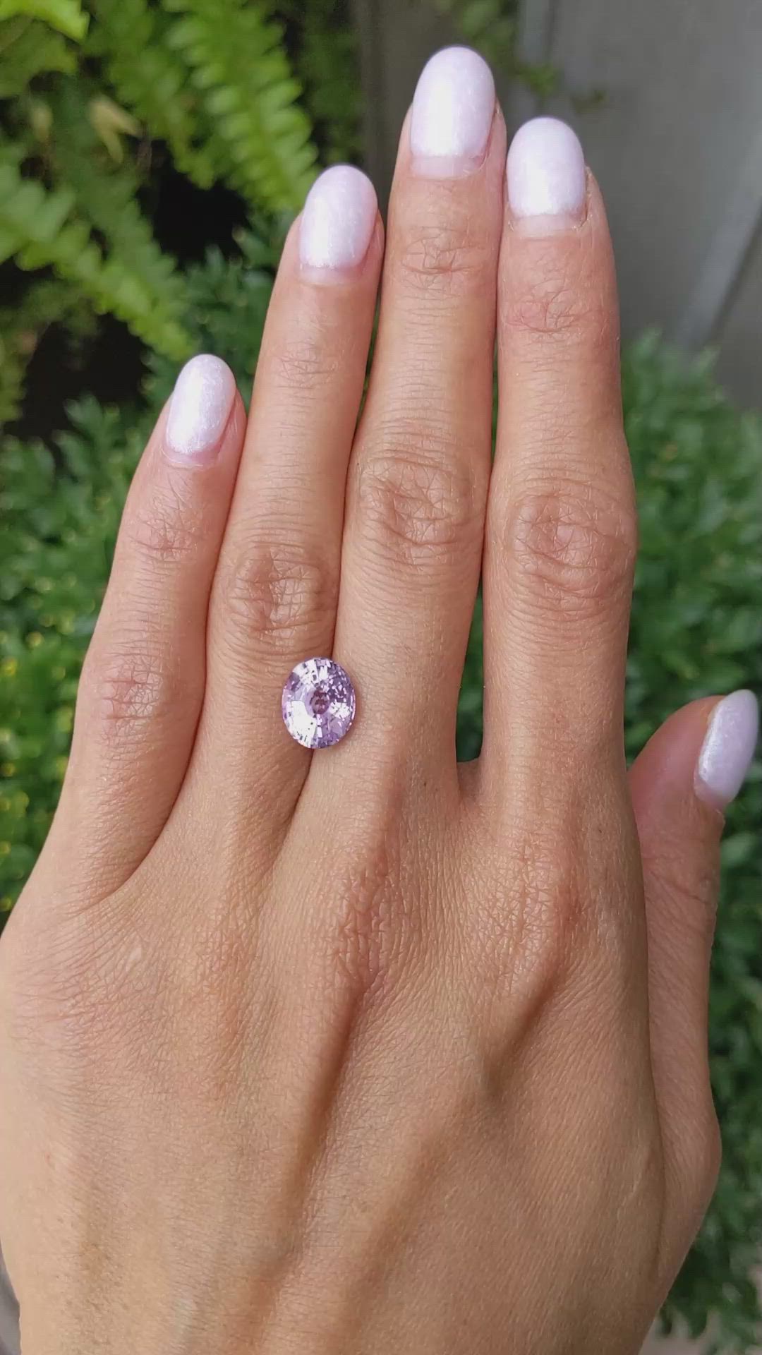 4.02 Ct. Pinkish Purple Sapphire from Ceylon (Sri Lanka) Size Video