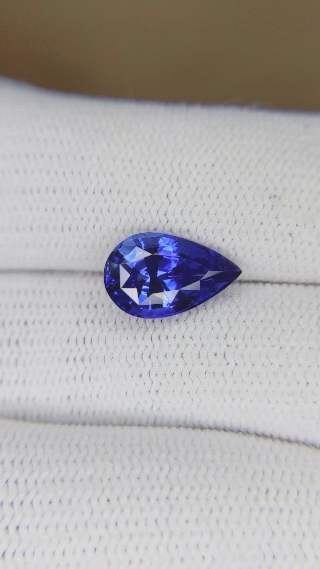 3.08 Ct. Blue Sapphire from Ceylon (Sri Lanka) Size Video