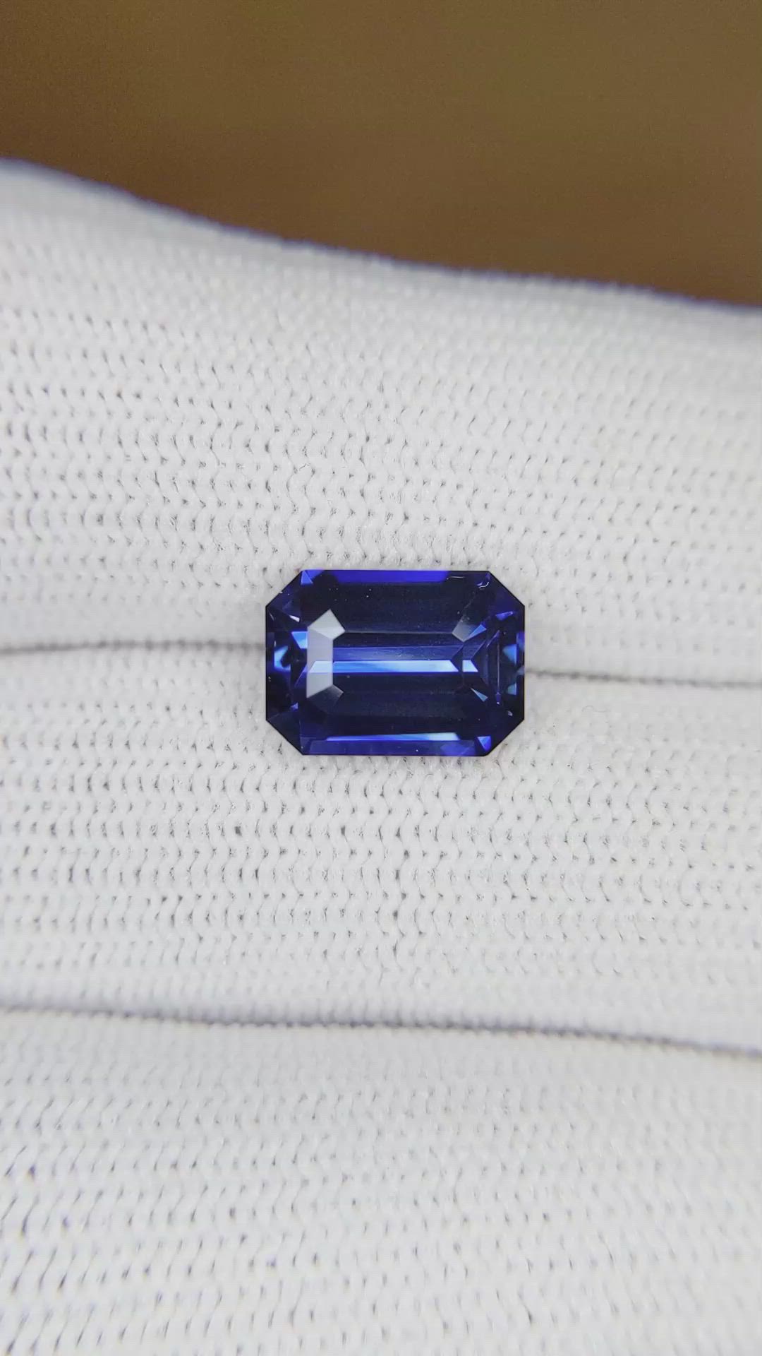 3.13 Ct. Blue Sapphire from Ceylon (Sri Lanka) Size Video