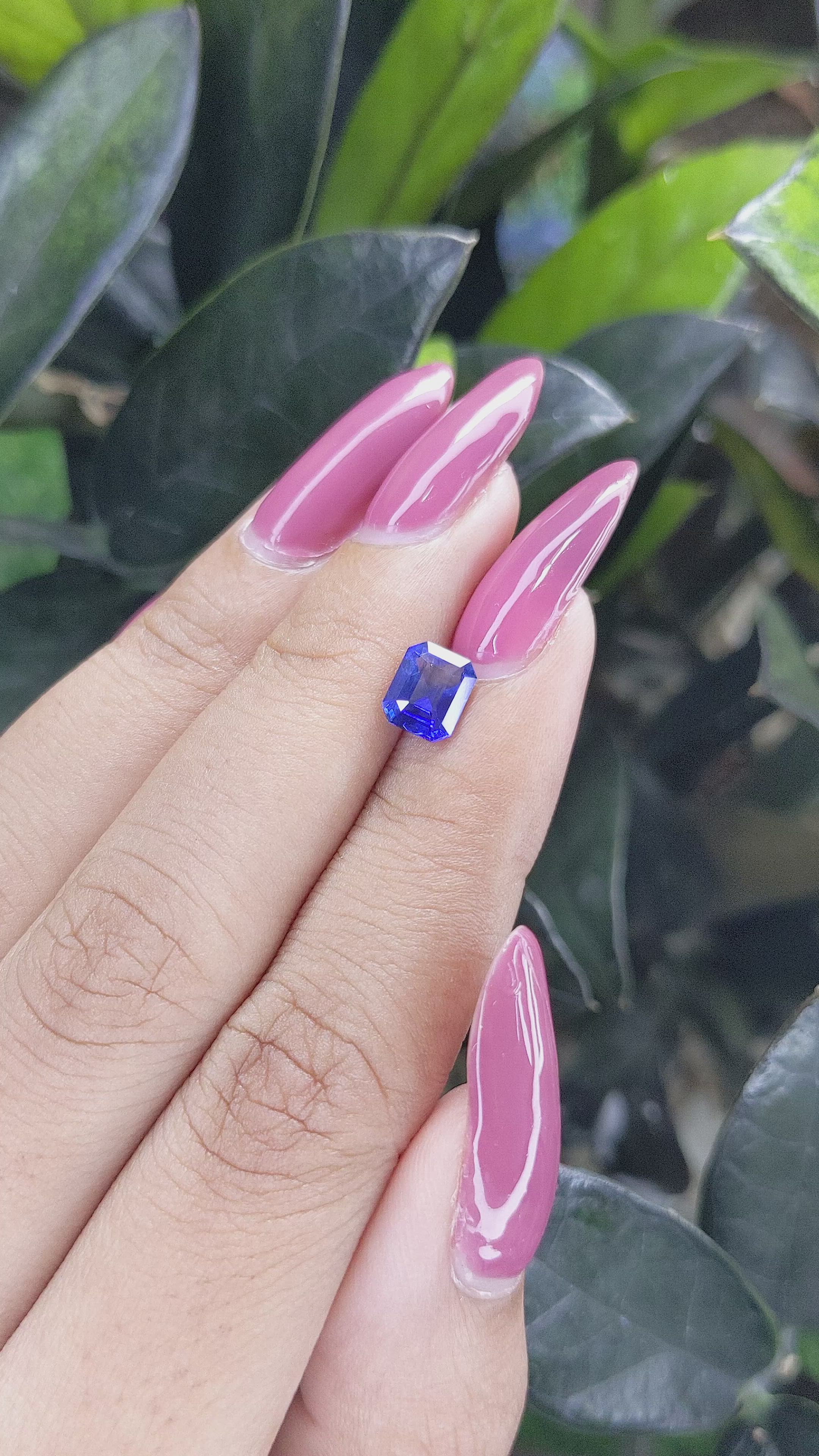 1.17 Ct. Bi Color Sapphire from Ceylon (Sri Lanka) Size Video