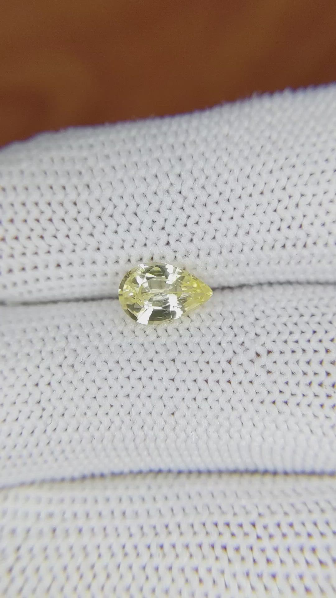 1.26 Ct. Yellow Sapphire from Ceylon (Sri Lanka) Size Video