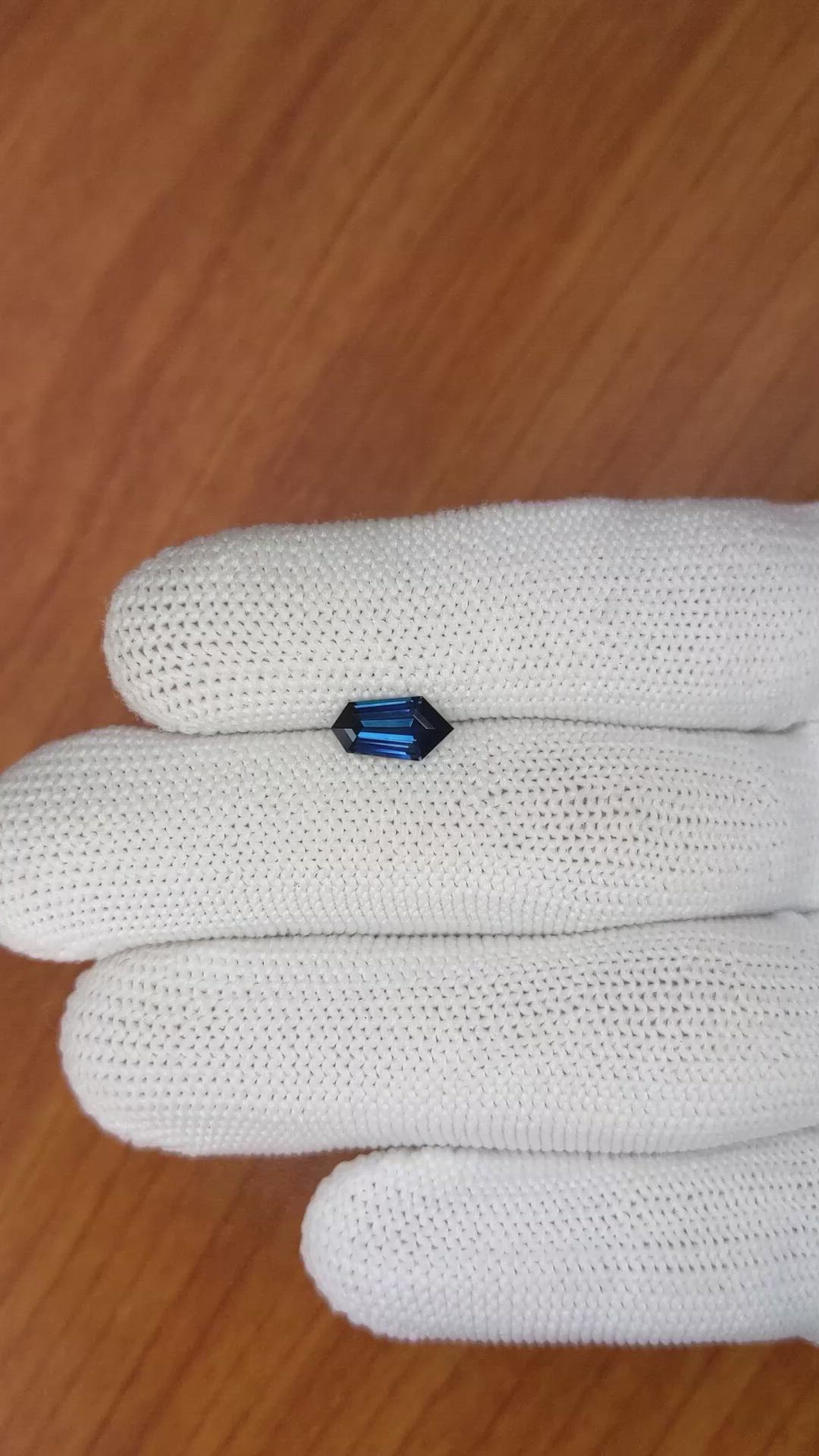 1.19 Ct. Blue Sapphire from Ceylon (Sri Lanka) Size Video