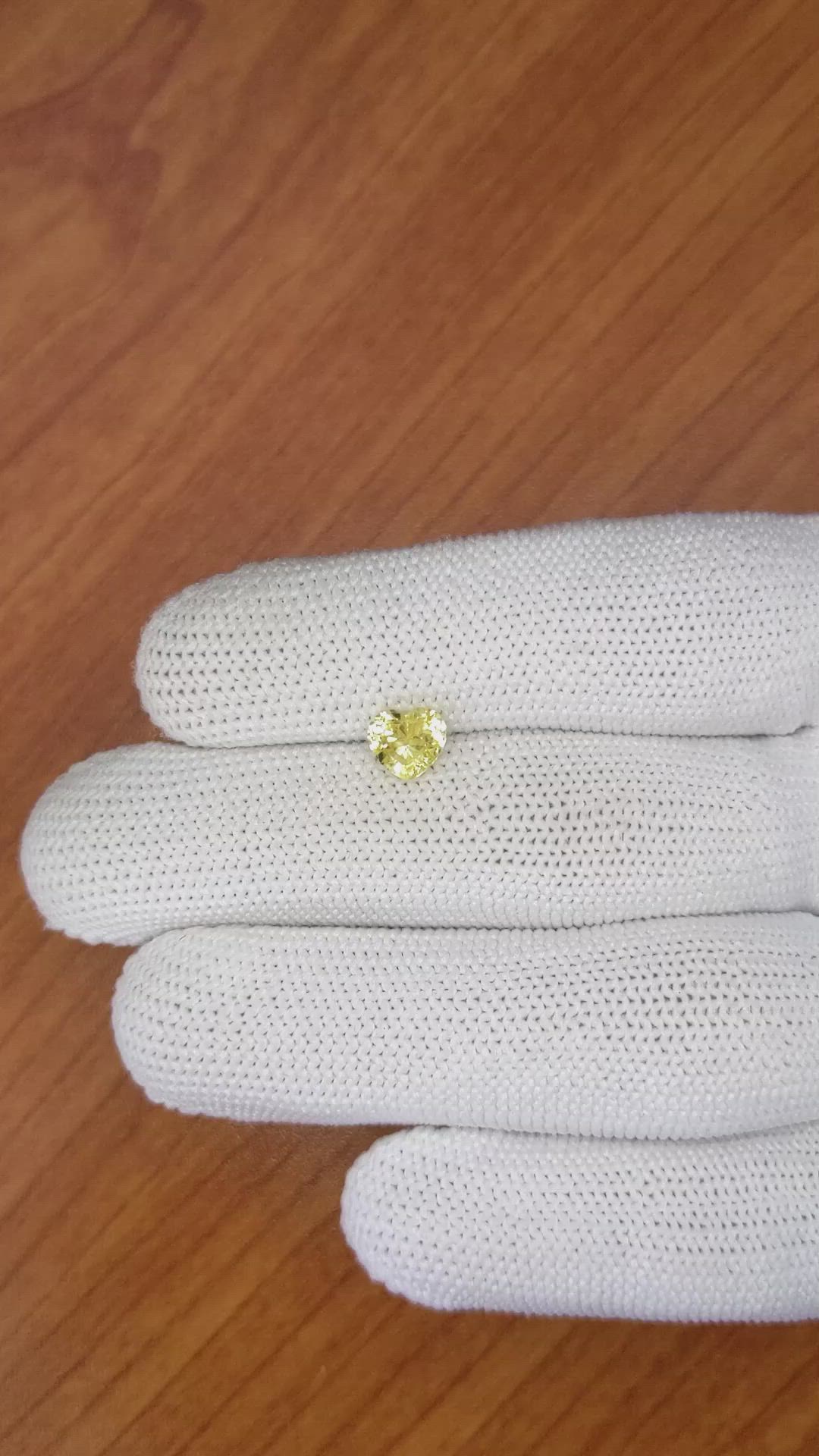 1.34 Ct. Yellow Sapphire from Ceylon (Sri Lanka) Size Video