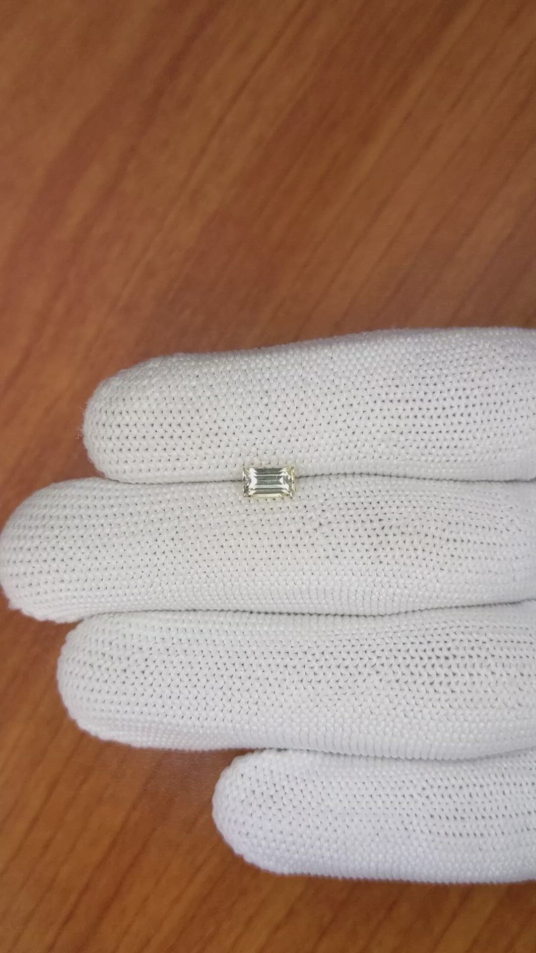 0.88 Ct. Yellow Sapphire from Ceylon (Sri Lanka) Size Video