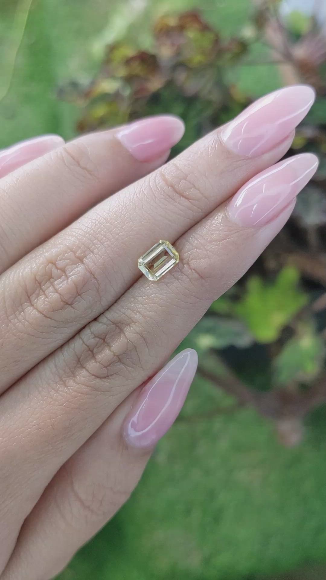 1.14 Ct. Yellow Sapphire from Ceylon (Sri Lanka) Size Video