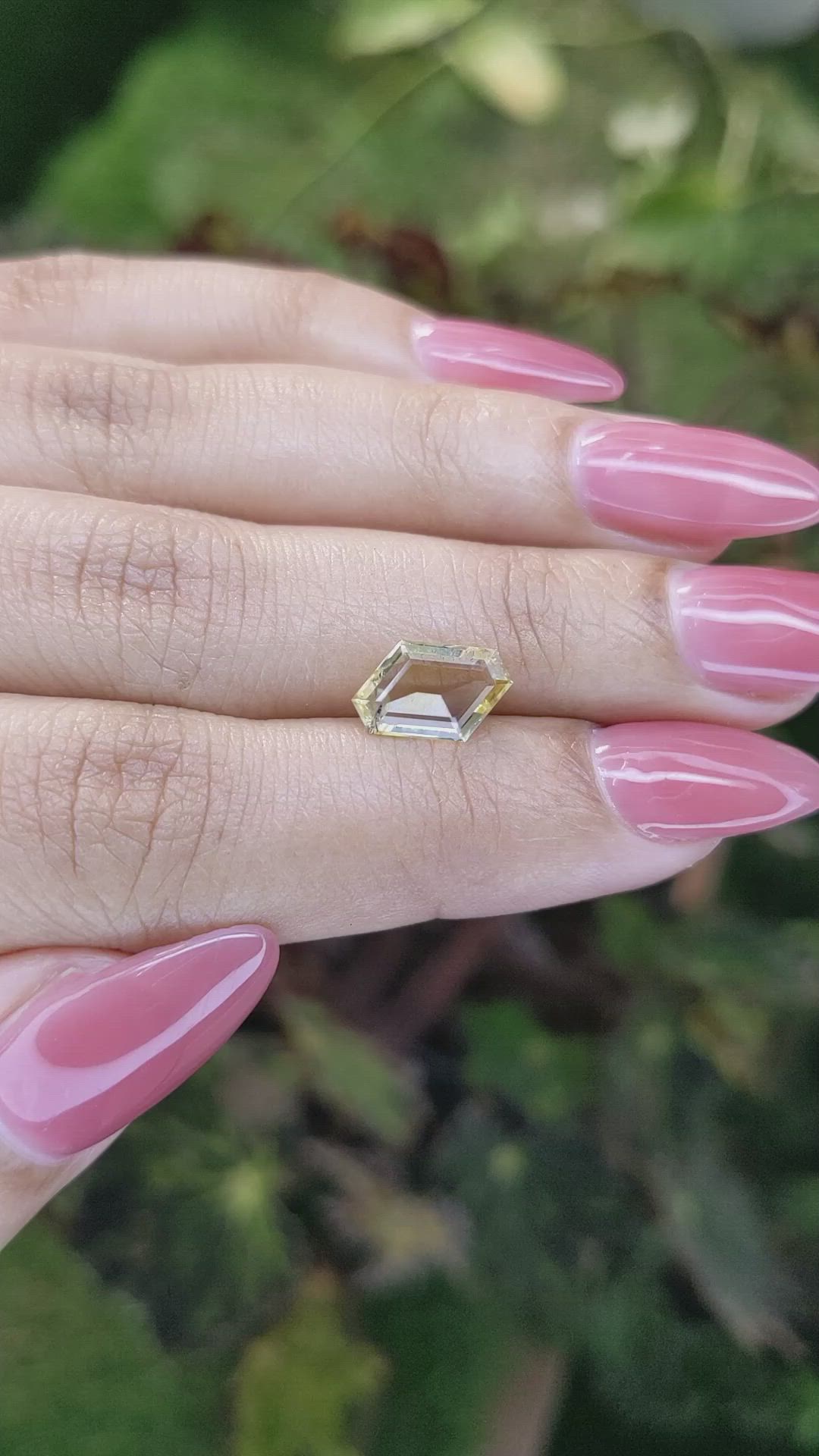 1.88 Ct. Yellow Sapphire from Ceylon (Sri Lanka) Size Video