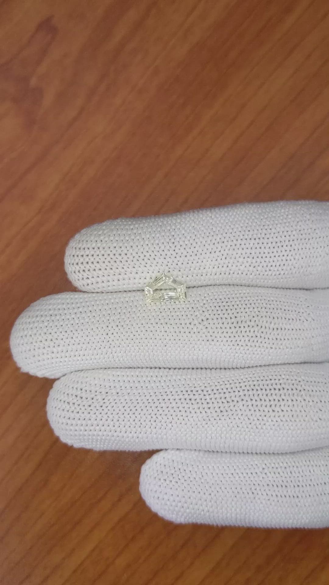 1.40 Ct. Yellow Sapphire from Ceylon (Sri Lanka) Size Video