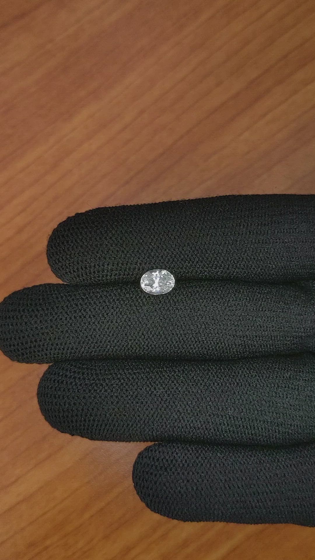 1.16 Ct. White Sapphire from Ceylon (Sri Lanka) Size Video