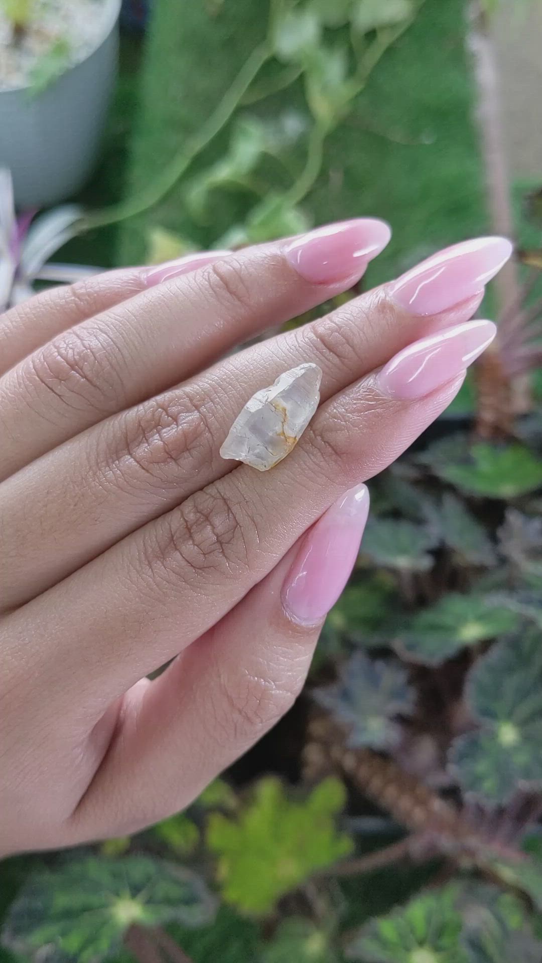 11.38 Ct. Grey Rough Sapphire from Ceylon (Sri Lanka) Size Video