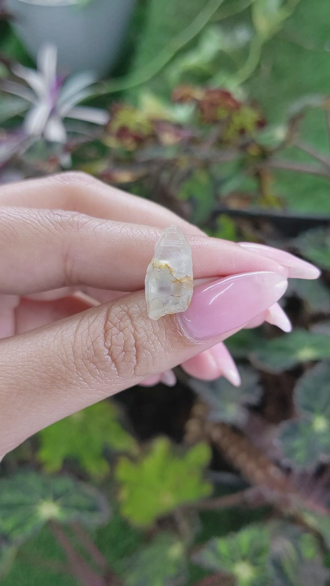 11.38 Ct. Grey Rough Sapphire from Ceylon (Sri Lanka) Size Video