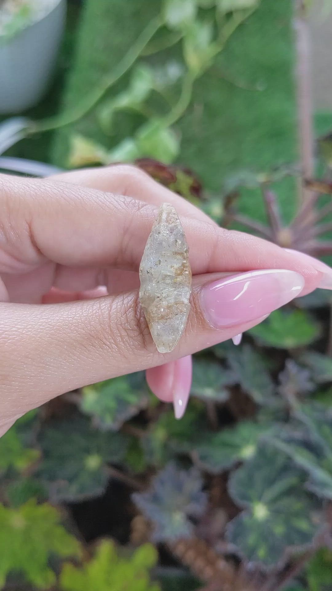 21.10 Ct. Yellow Sapphire Crystal from Ceylon (Sri Lanka) Size Video