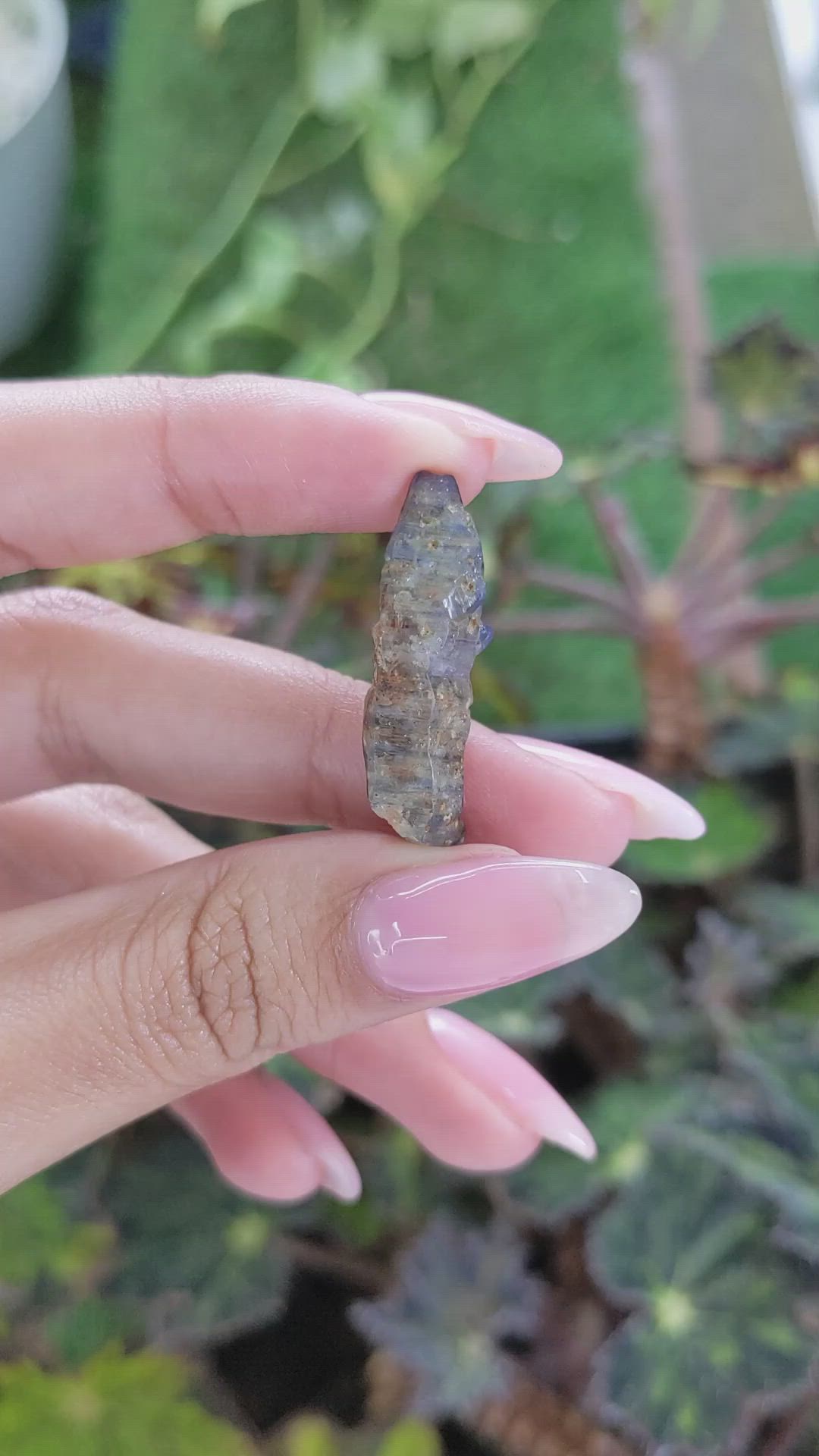 18.11 Ct. Blue Rough Sapphire from Ceylon (Sri Lanka) Size Video