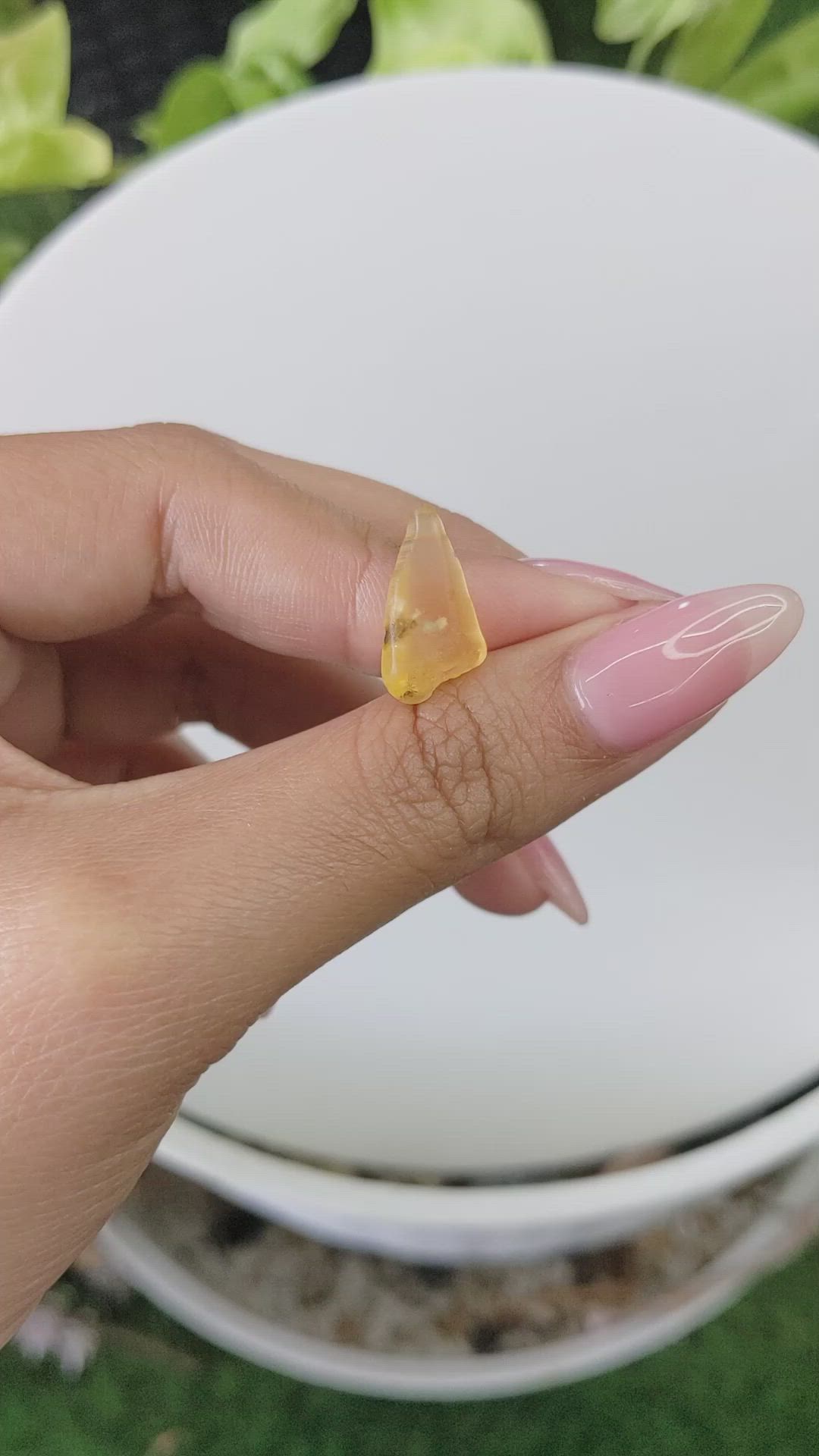 7.03 Ct. Yellow Sapphire Crystal from Ceylon (Sri Lanka) Size Video