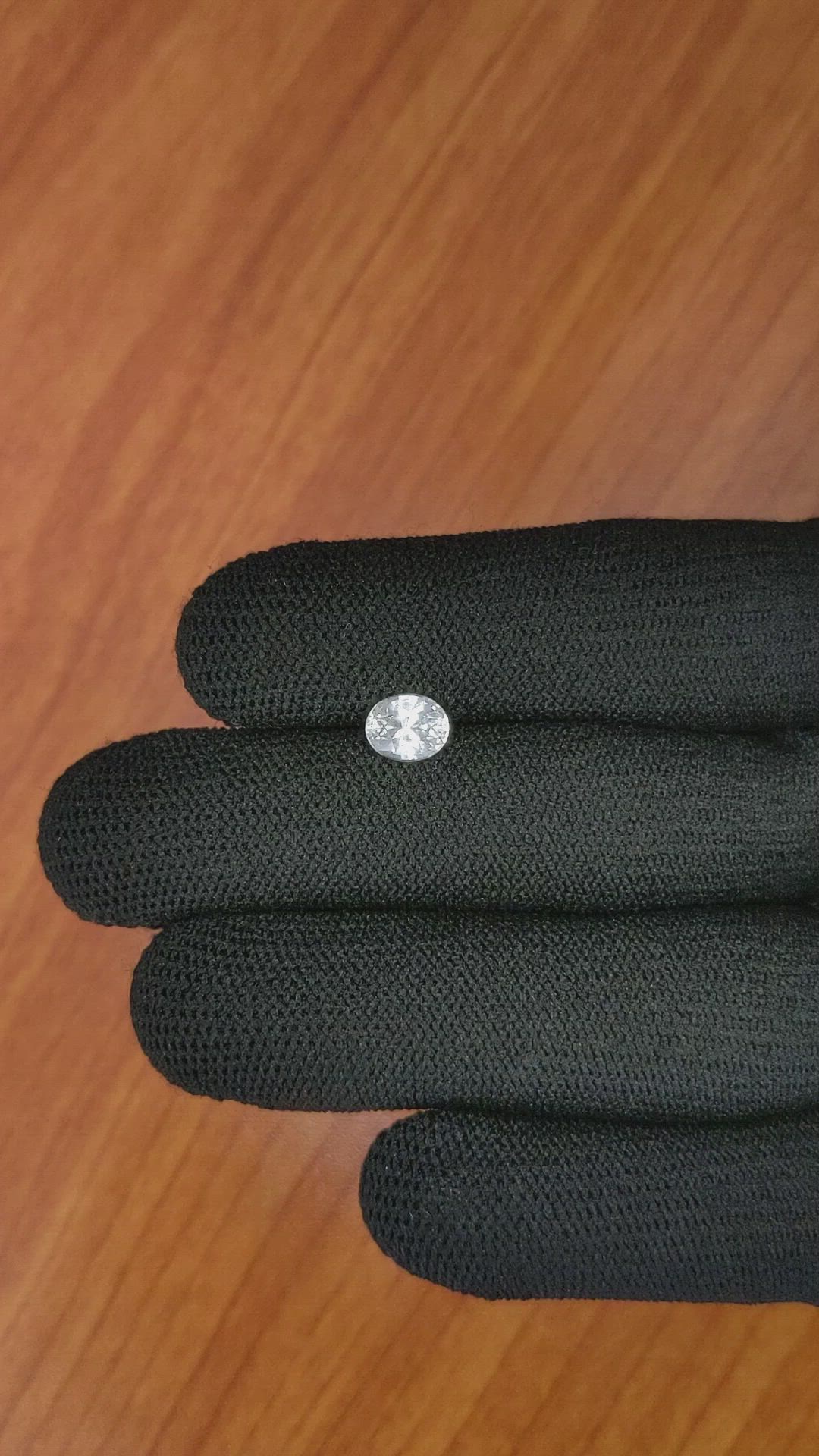 1.28 Ct. White Sapphire from Ceylon (Sri Lanka) Size Video