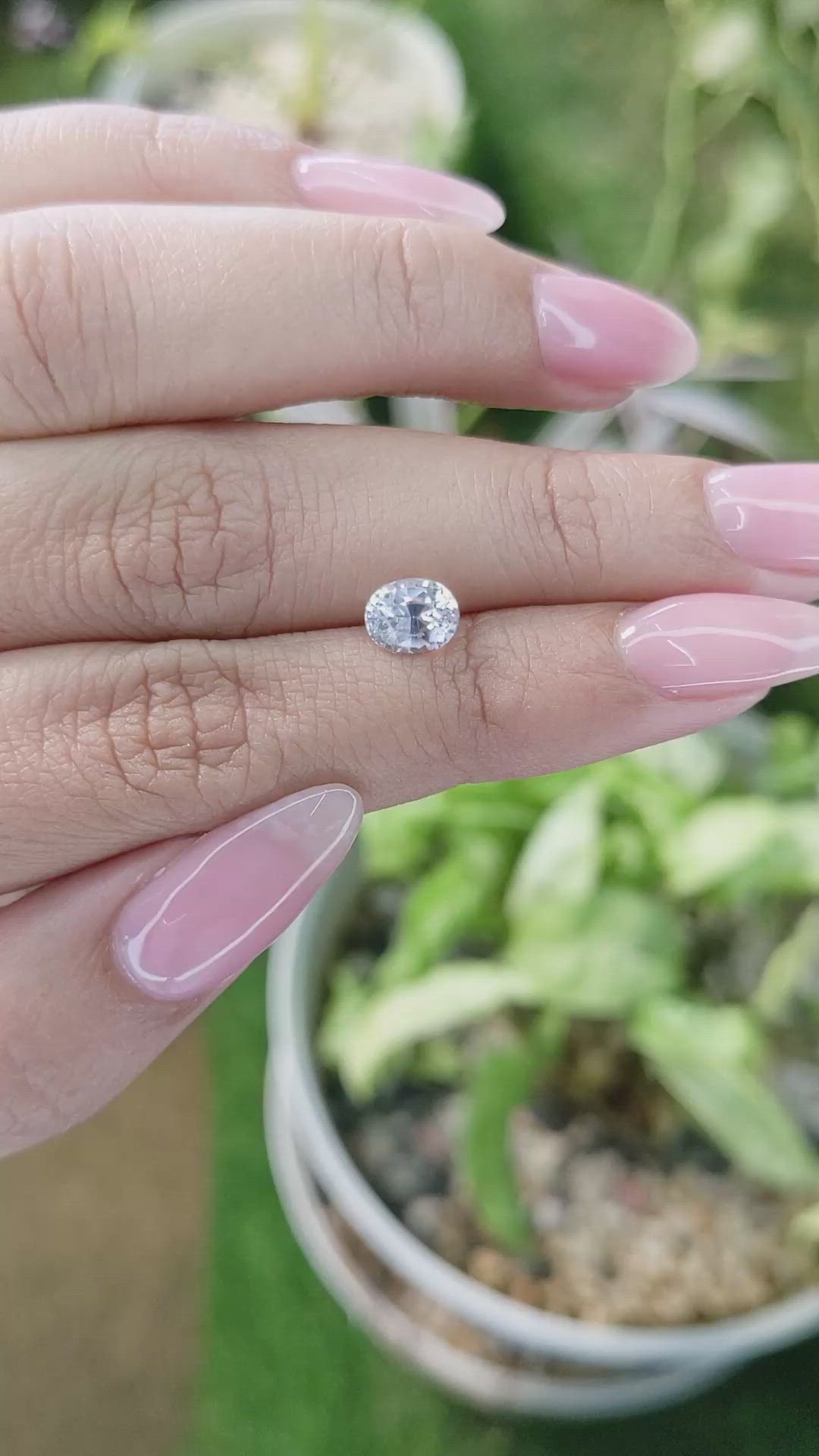 1.28 Ct. White Sapphire from Ceylon (Sri Lanka) Size Video