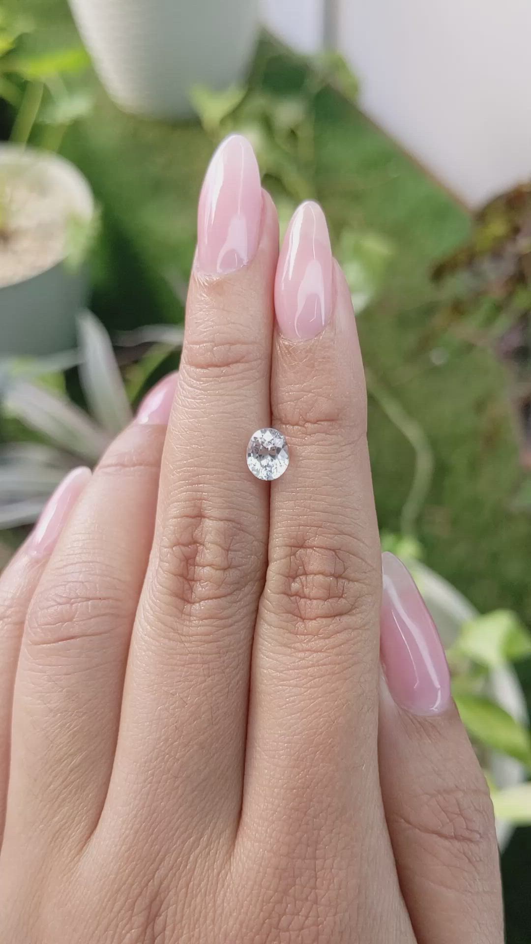 1.28 Ct. White Sapphire from Ceylon (Sri Lanka) Size Video