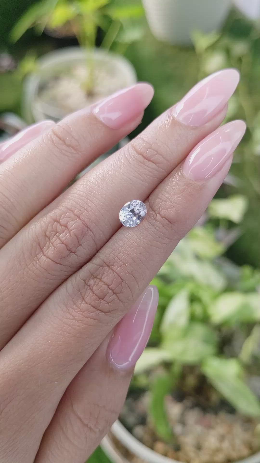 1.28 Ct. White Sapphire from Ceylon (Sri Lanka) Size Video