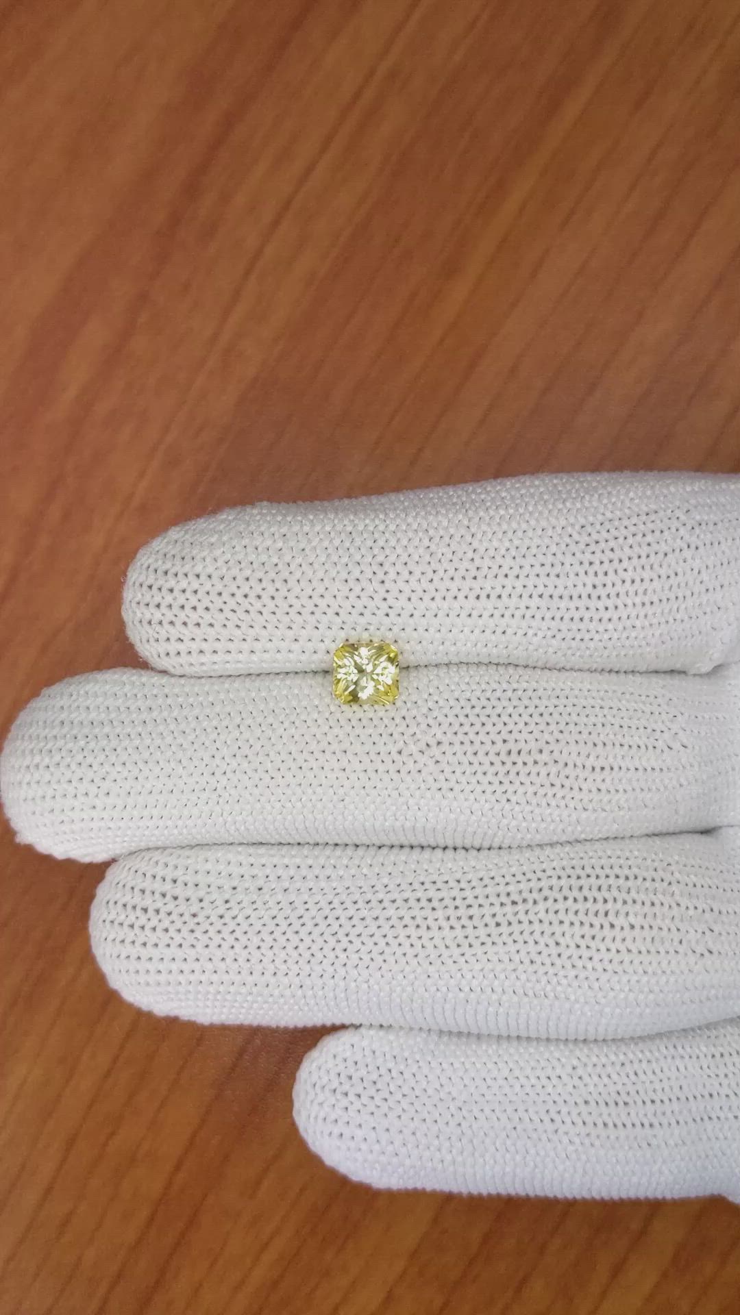 1.11 Ct. Yellow Sapphire from Ceylon (Sri Lanka) Size Video