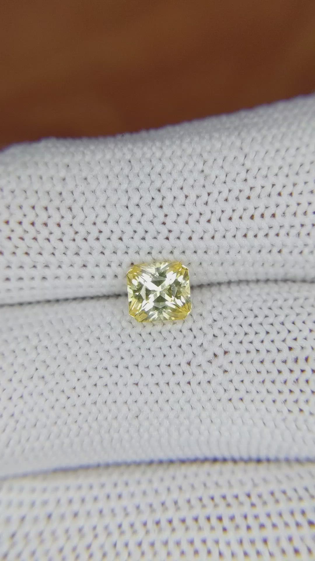 1.11 Ct. Yellow Sapphire from Ceylon (Sri Lanka) Size Video