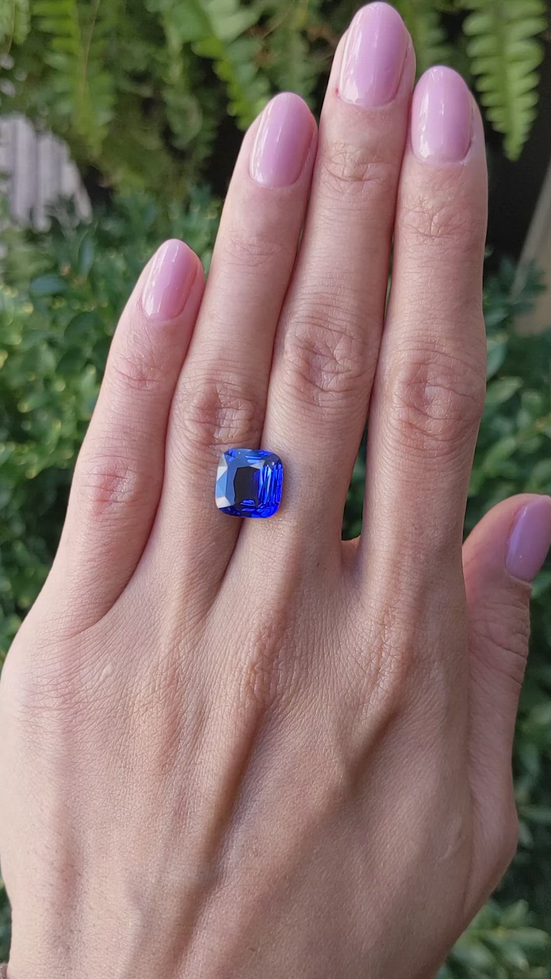 6.01 Ct. Blue Sapphire from Ceylon (Sri Lanka) Size Video