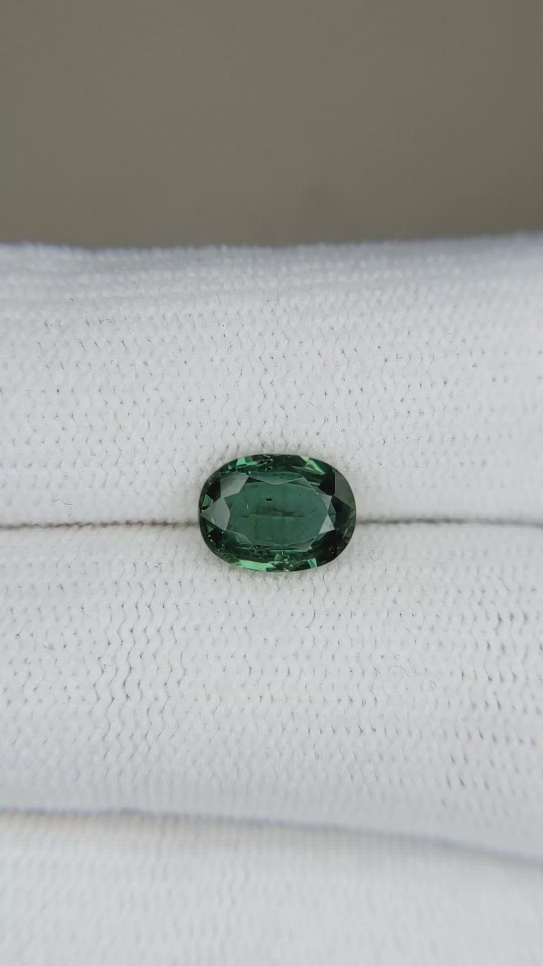 1.44 Ct. Green Sapphire from Ceylon (Sri Lanka) Size Video