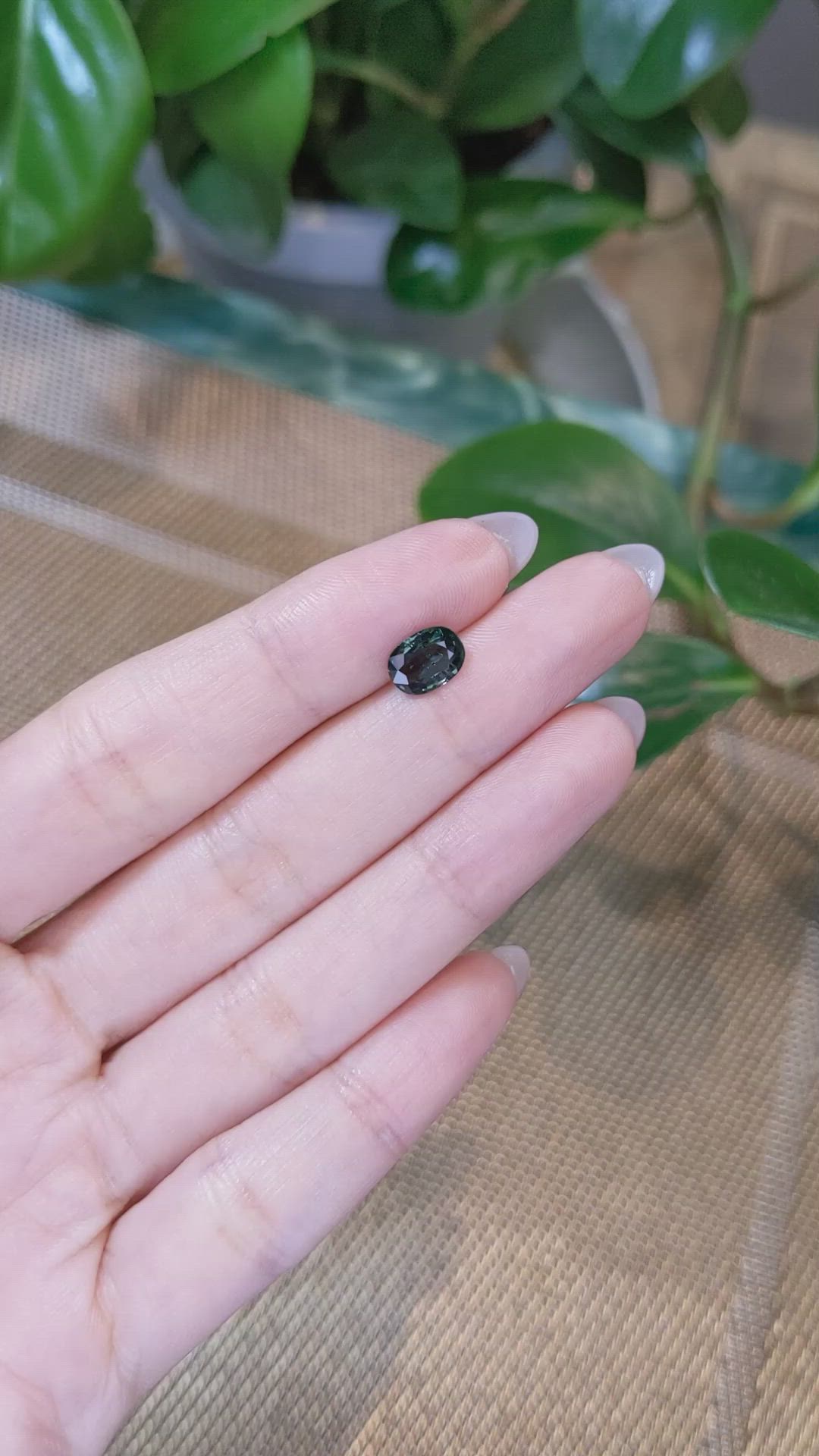 1.44 Ct. Green Sapphire from Ceylon (Sri Lanka) Size Video