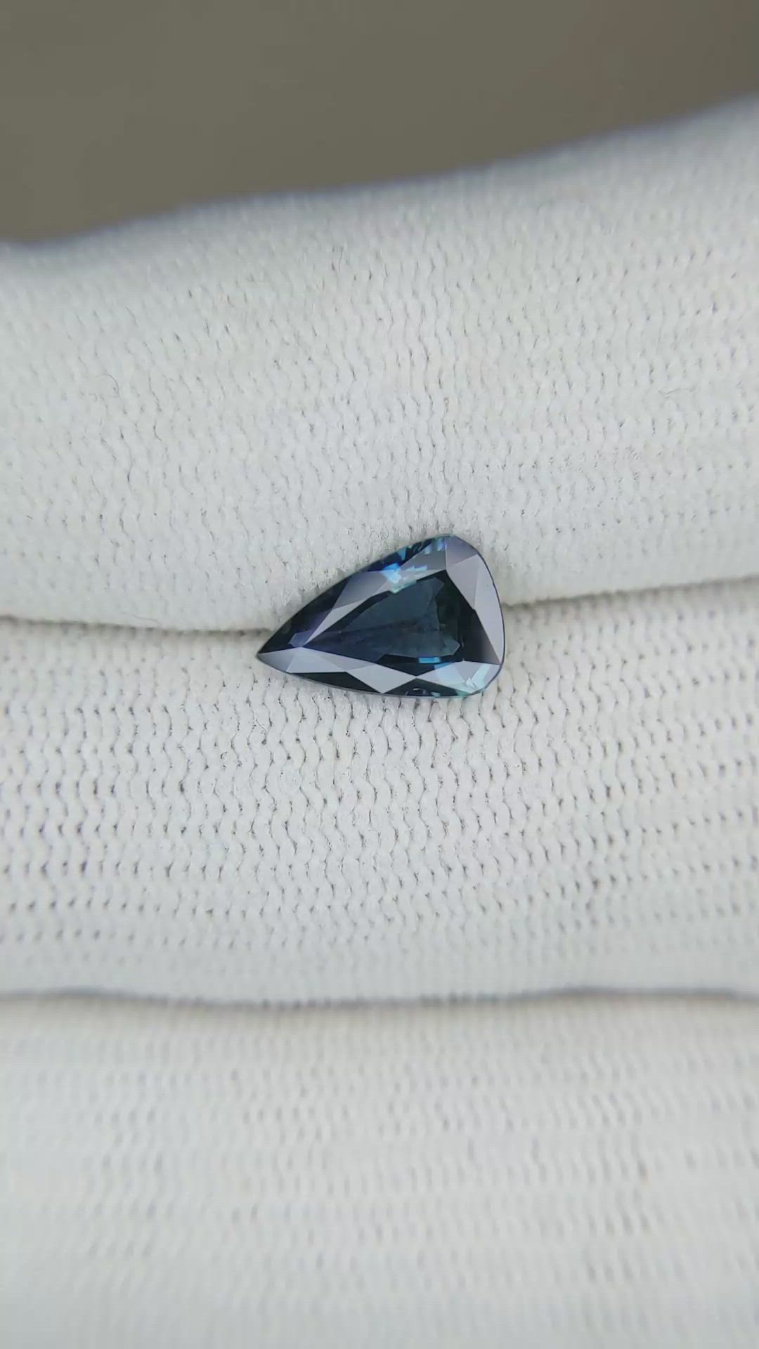 1.61 Ct. Greenish Blue Sapphire from Ceylon (Sri Lanka) Size Video