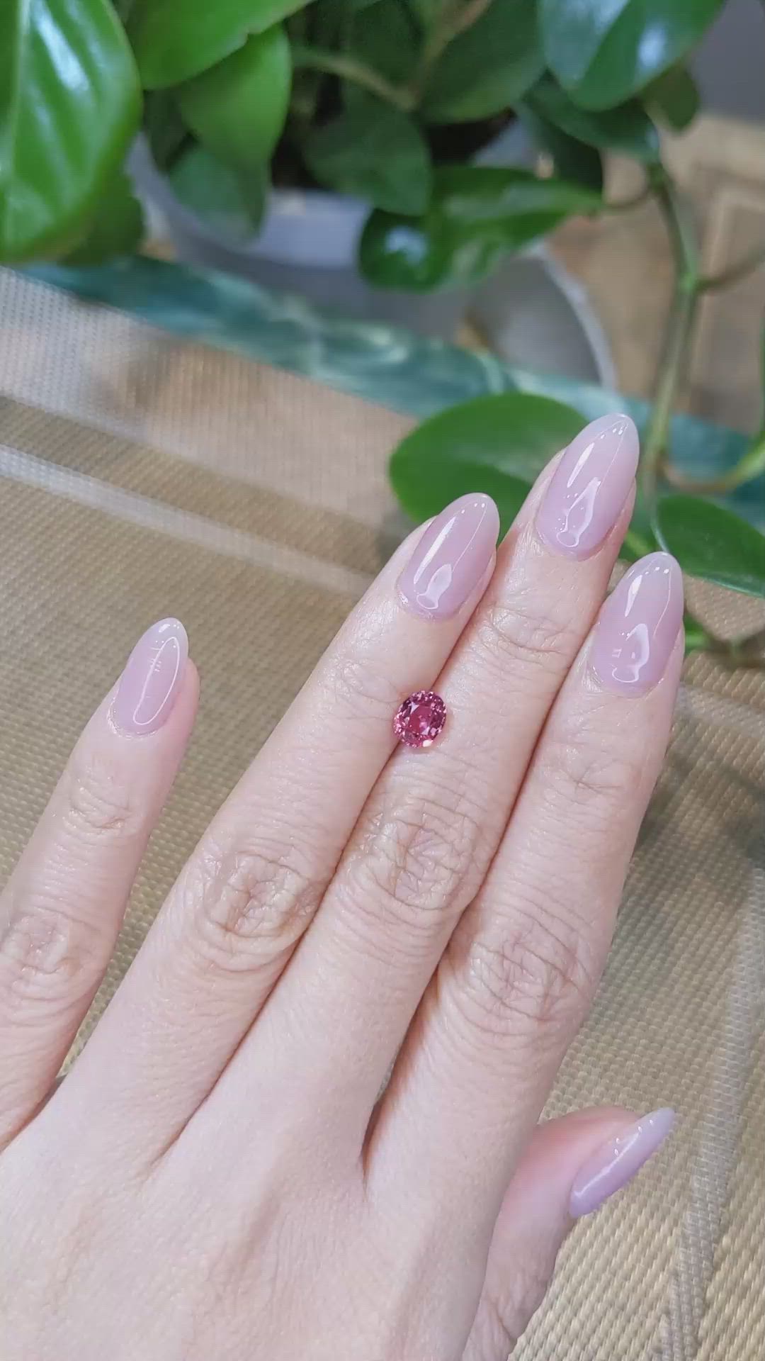 1.27 Ct. Reddish Pink Sapphire from Ceylon (Sri Lanka) Size Video