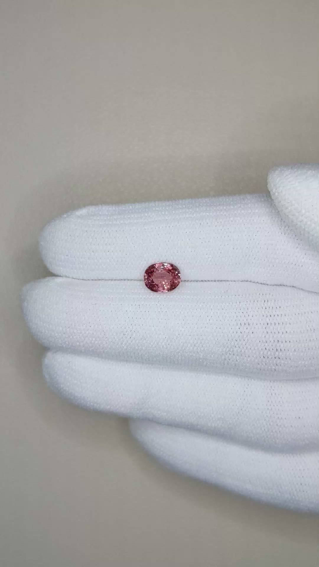 1.27 Ct. Reddish Pink Sapphire from Ceylon (Sri Lanka) Size Video