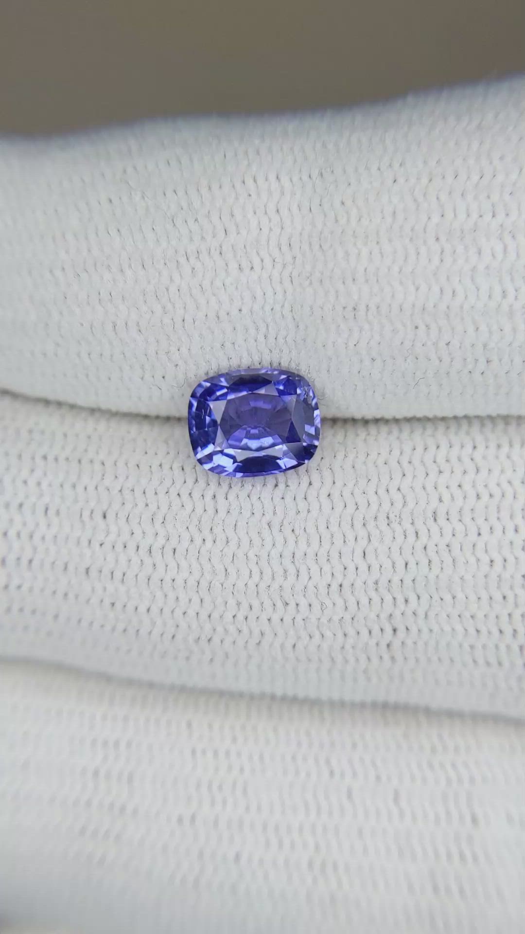 1.38 Ct. Blue Sapphire from Ceylon (Sri Lanka) Size Video