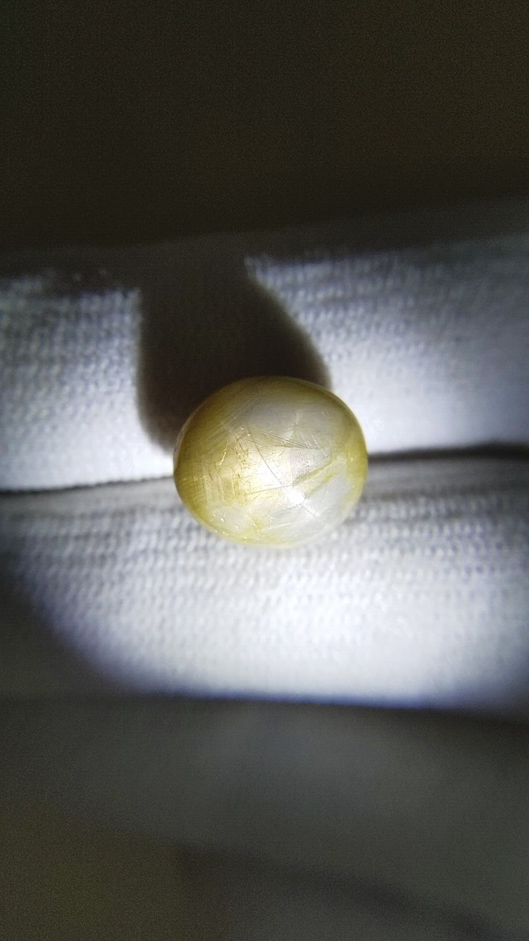 11.54 Ct. Bi Color Star Sapphire from Burma (Myanmar) Size Video