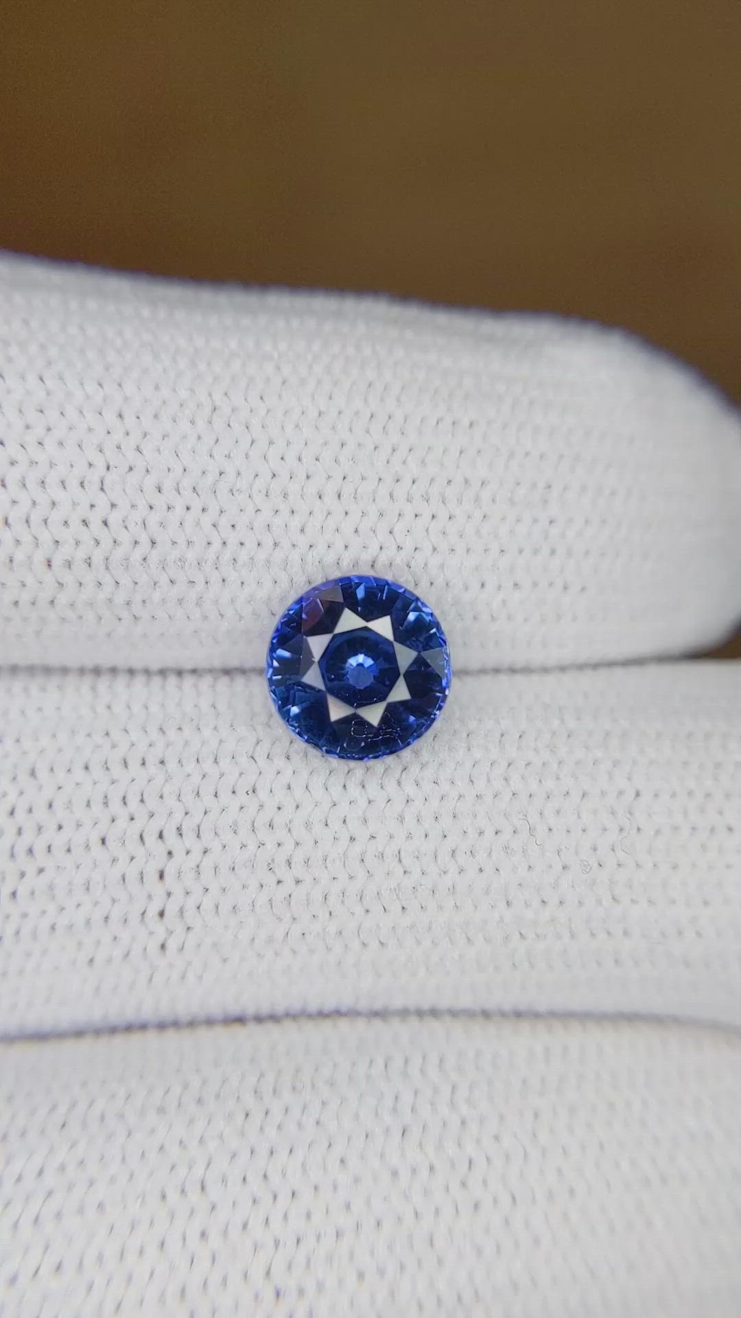 2.10 Ct. Blue Sapphire from Ceylon (Sri Lanka) Size Video