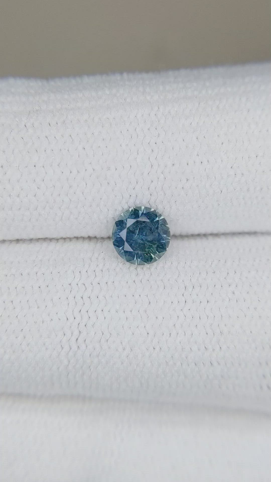 0.68 Ct. Greenish Blue Sapphire from Montana Size Video