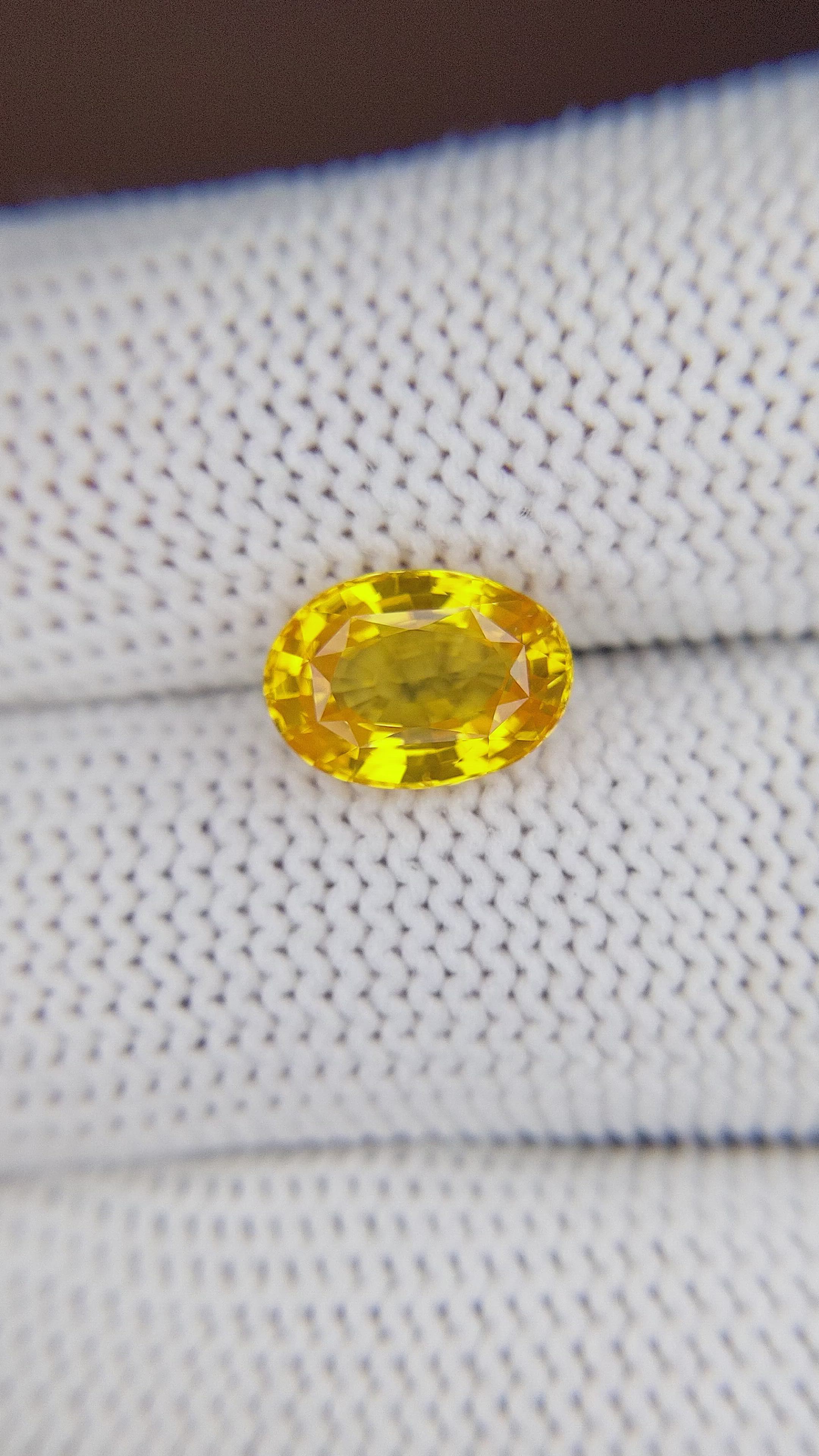 3.03 Ct. Yellow Sapphire from Ceylon (Sri Lanka) Size Video