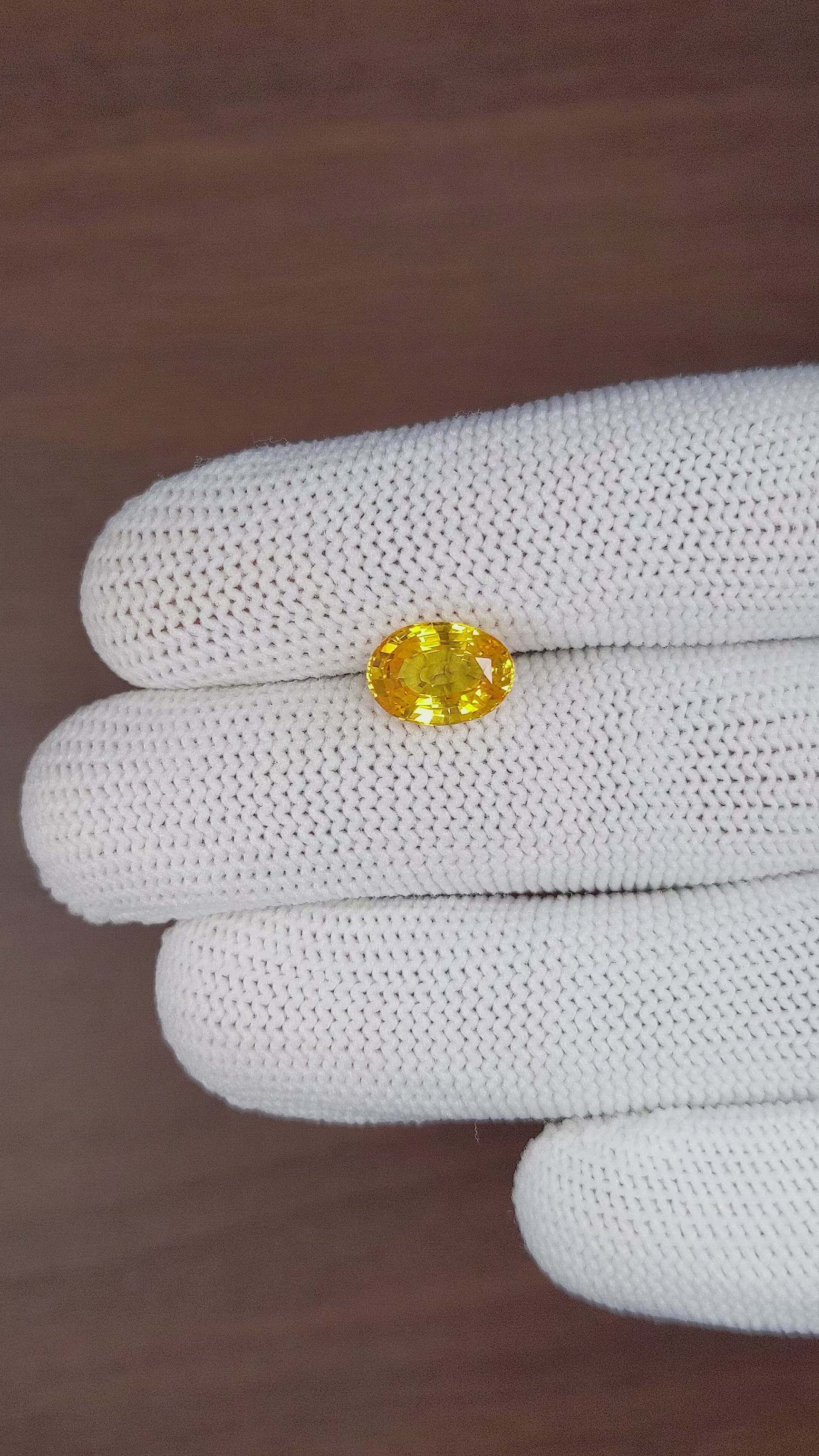 3.03 Ct. Yellow Sapphire from Ceylon (Sri Lanka) Size Video