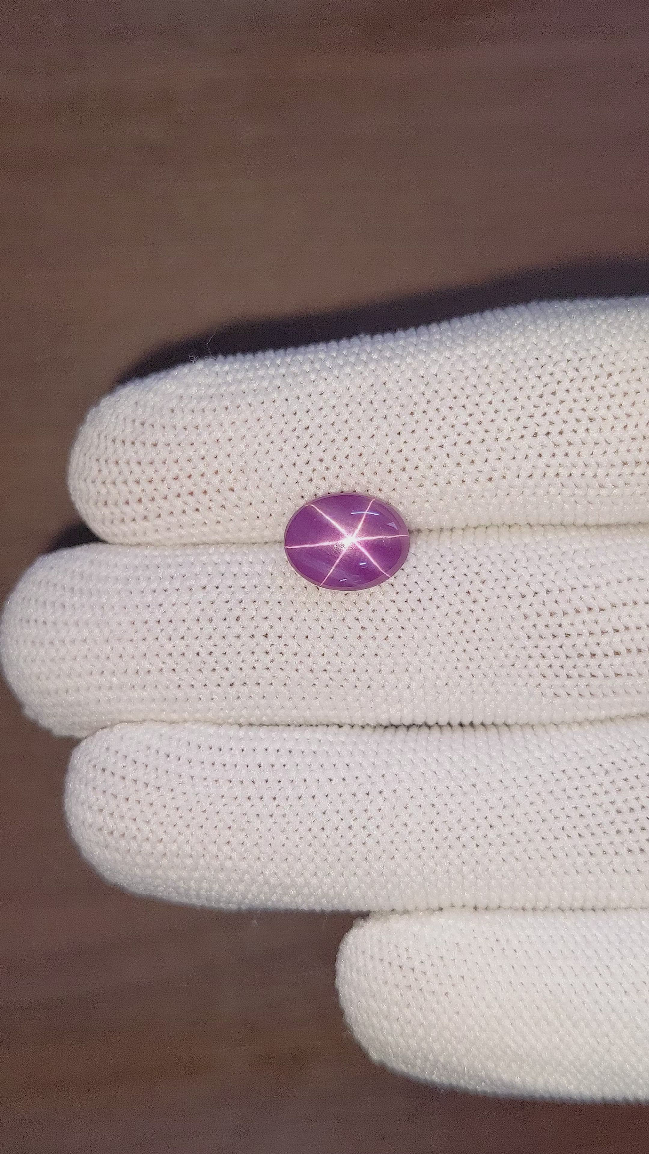 4.78 Ct. Pinkish Purple Star Sapphire from Ceylon (Sri Lanka) Size Video