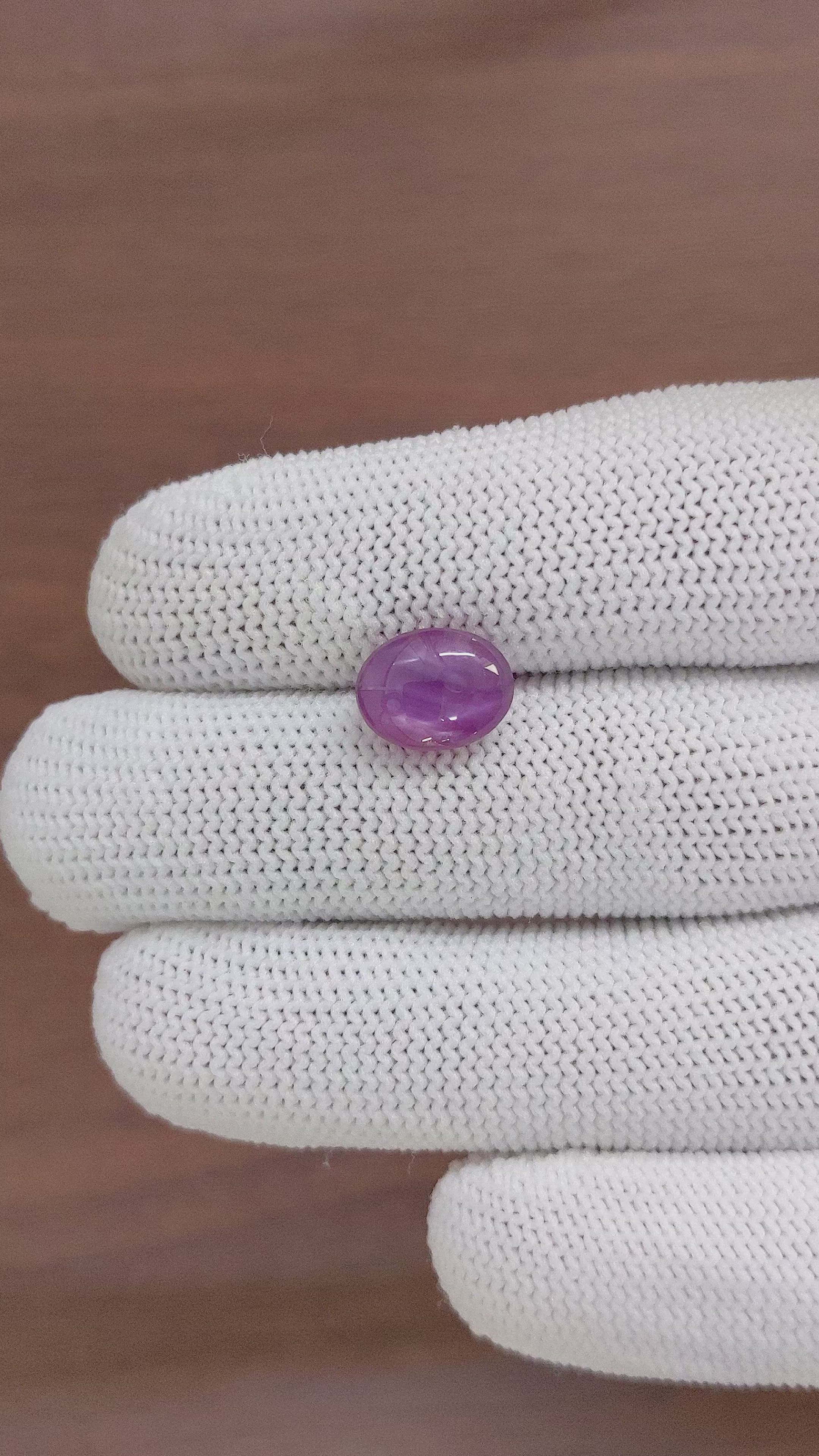 4.78 Ct. Pinkish Purple Star Sapphire from Ceylon (Sri Lanka) Size Video