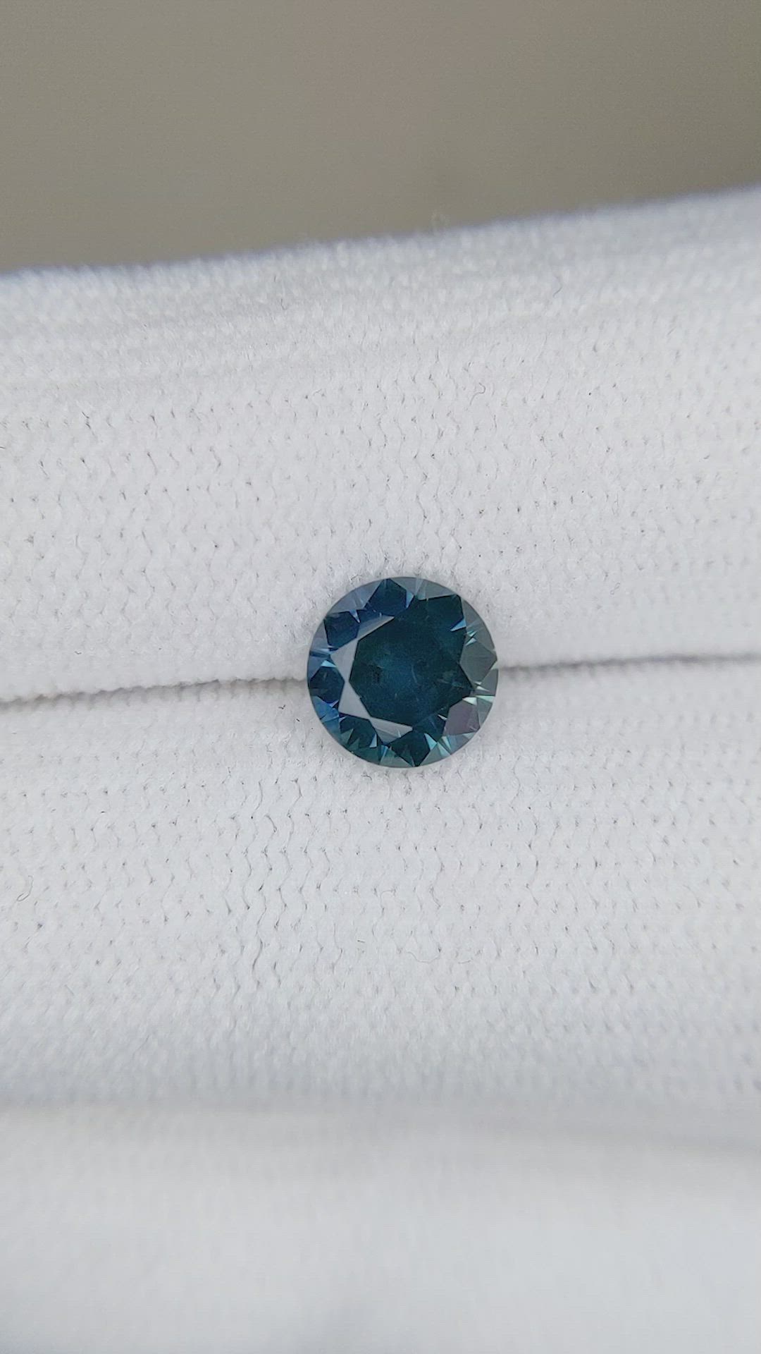 1.22 Ct. Bluish Green Sapphire from Montana Size Video