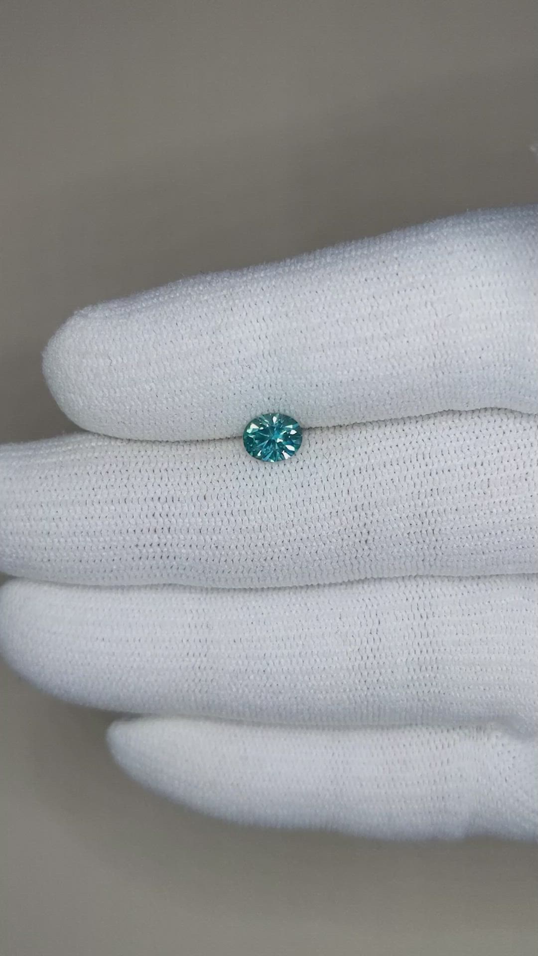 0.77 Ct. Bluish Green Sapphire from Montana Size Video