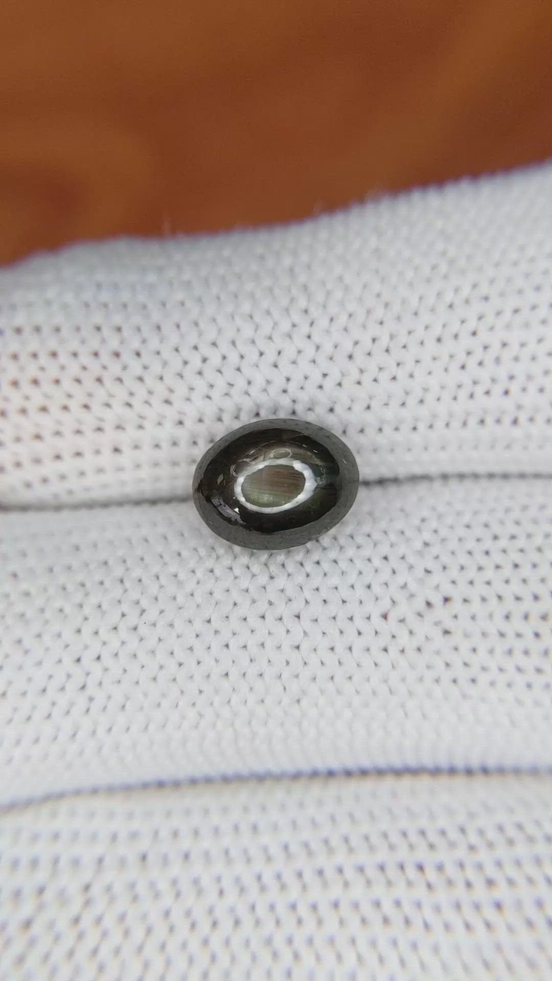3.83 Ct. Black Star Sapphire from Ceylon (Sri Lanka) Size Video