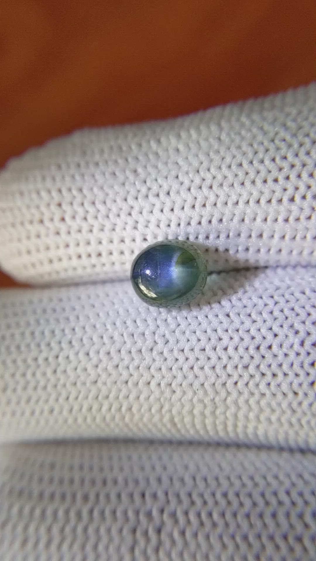 2.71 Ct. Greenish Blue Star Sapphire from Ceylon (Sri Lanka) Size Video